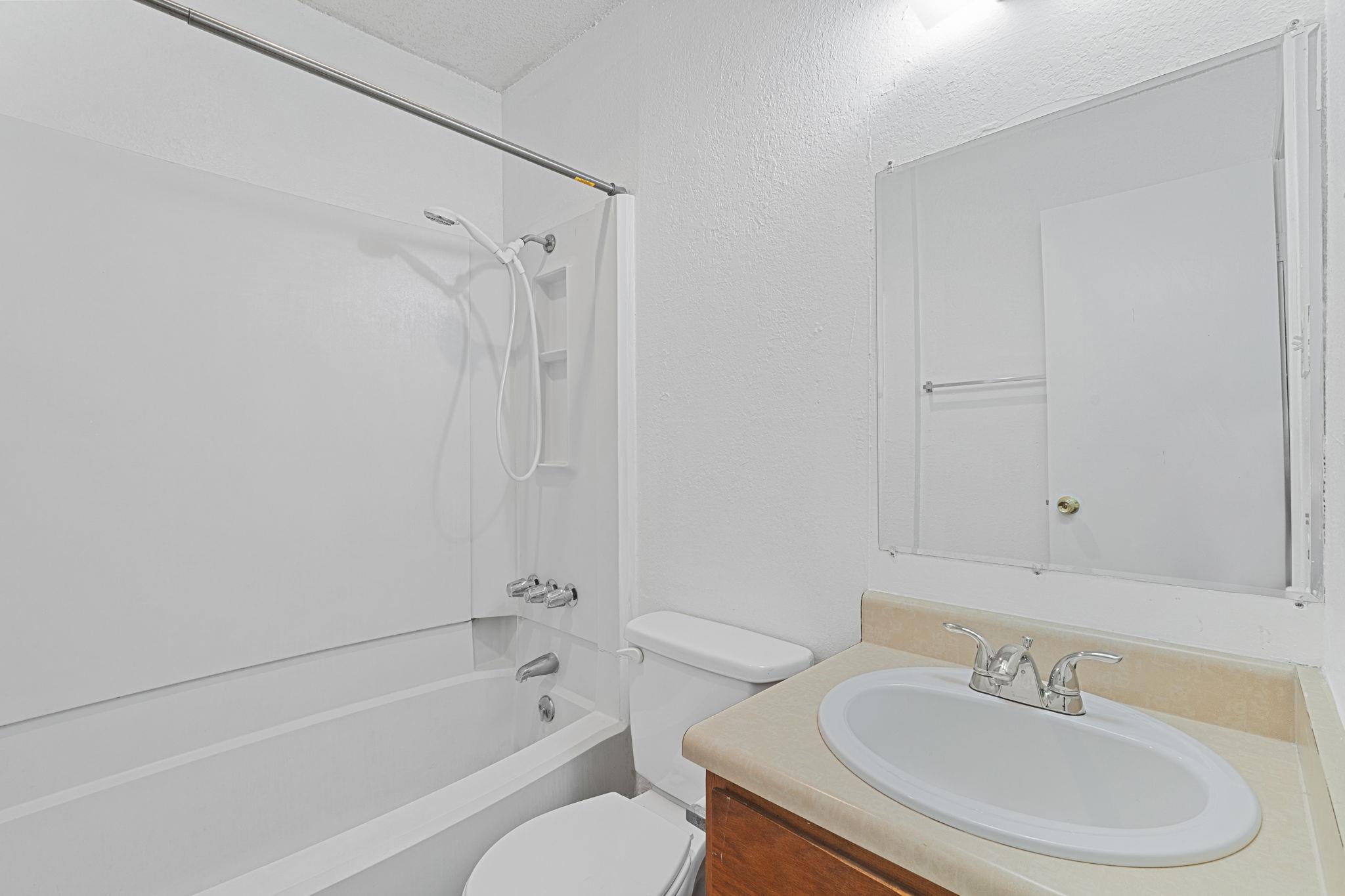 302 Algerita Dr # D, Georgetown, TX 78628