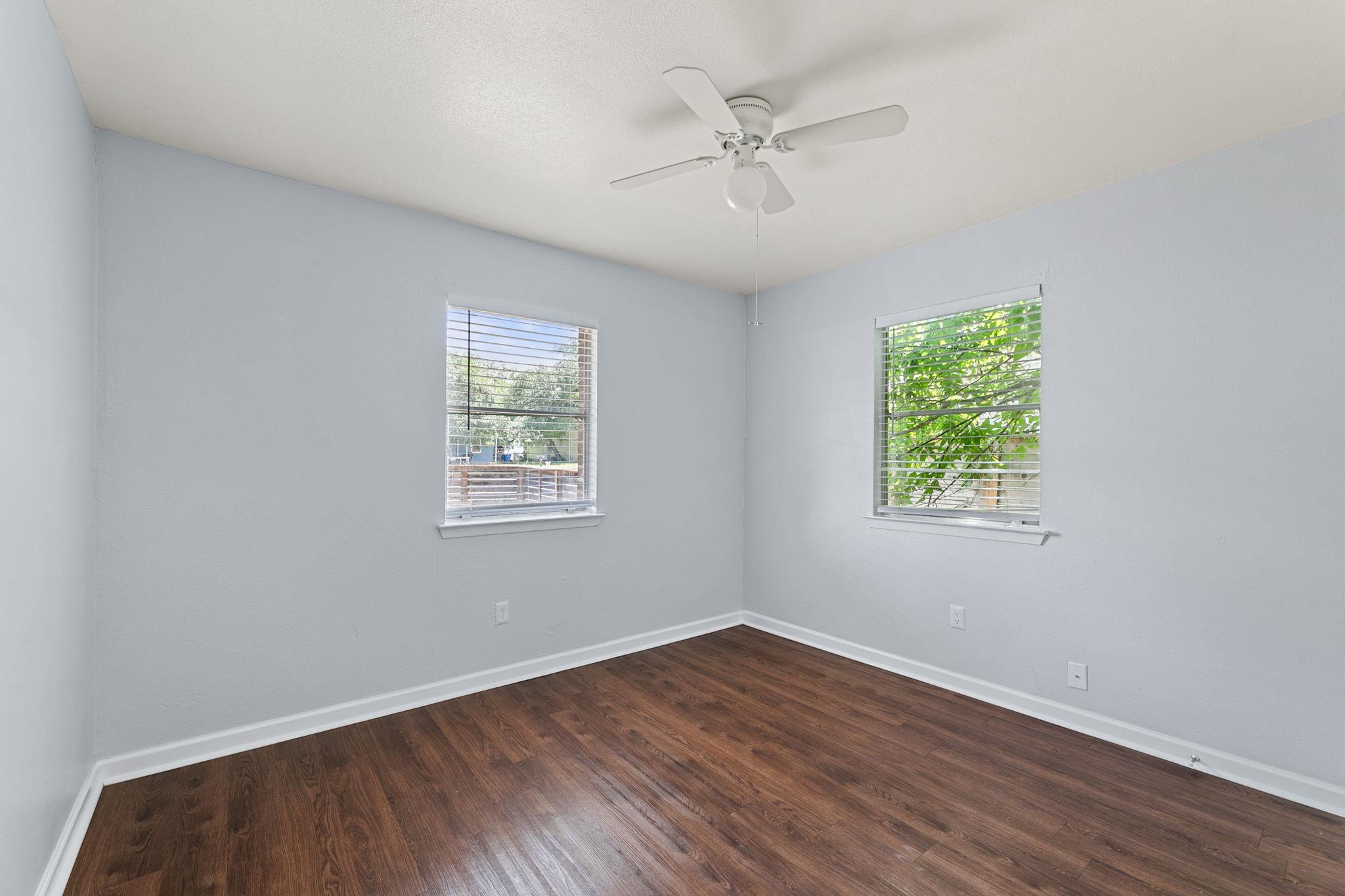 2011 E Stassney Ln # B, Austin, TX 78744