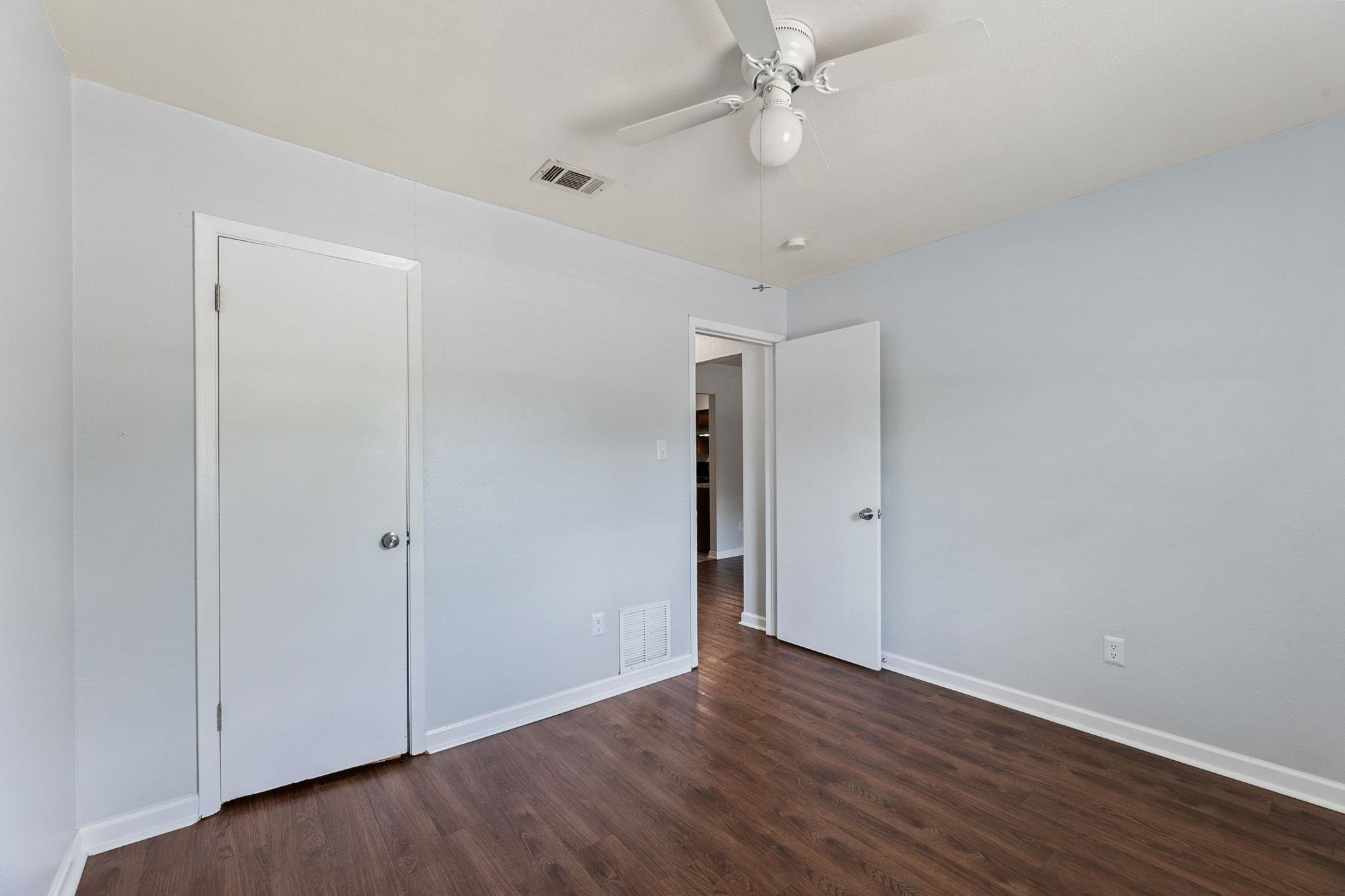 2011 E Stassney Ln # B, Austin, TX 78744