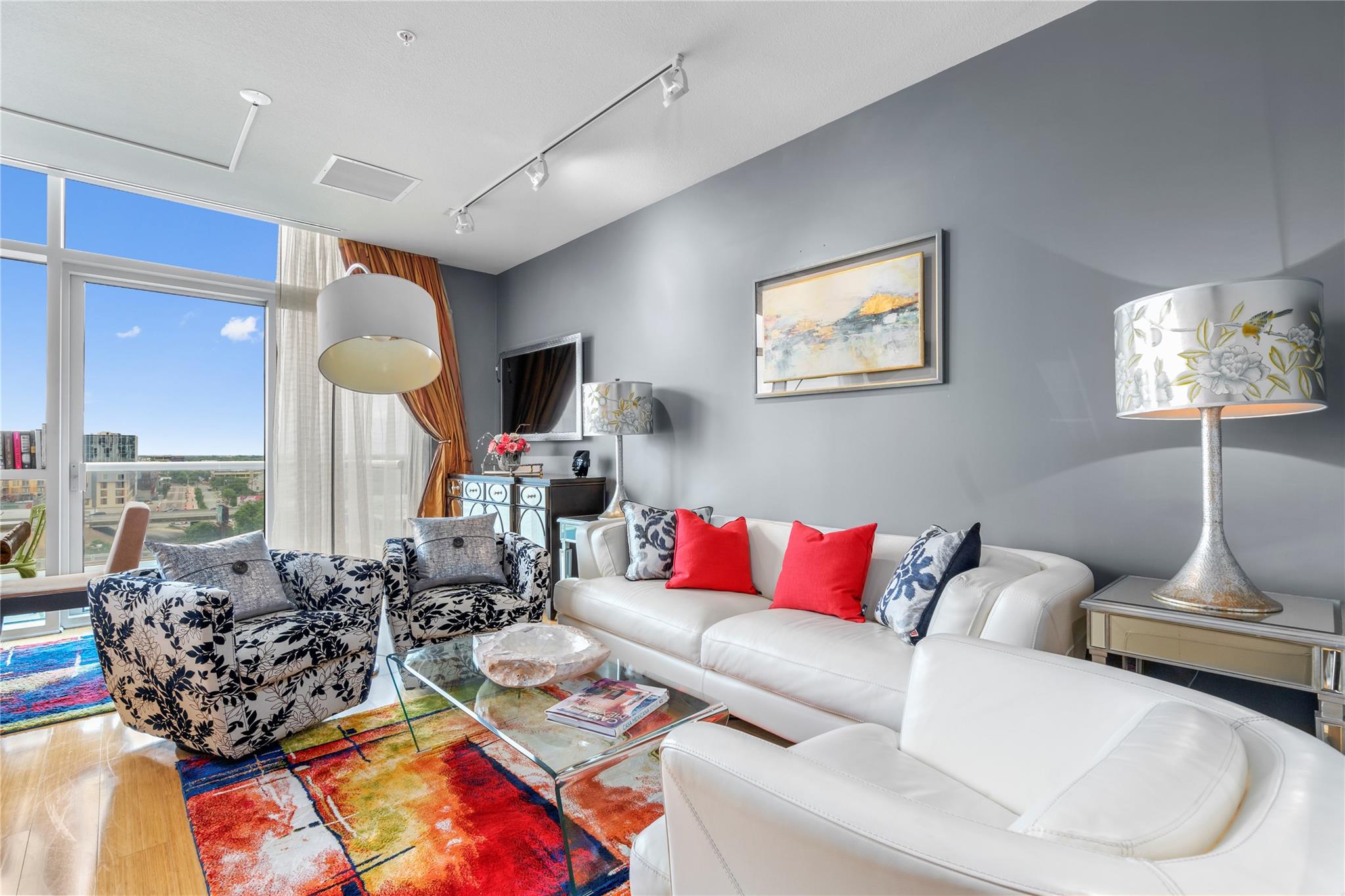 555 E 5th St # 825, Austin, TX 78701