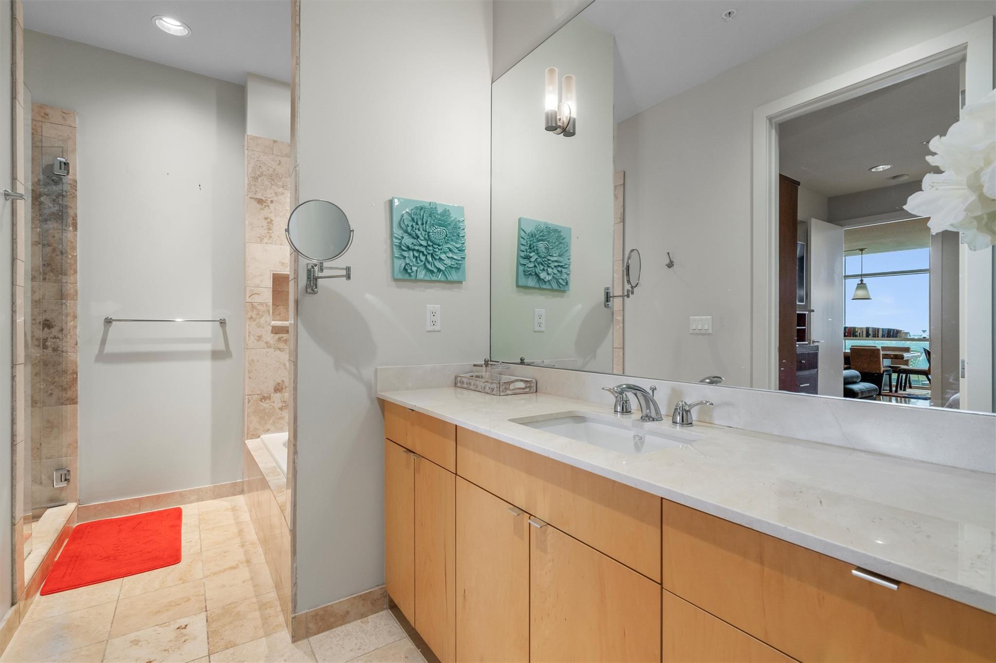 555 E 5th St # 825, Austin, TX 78701