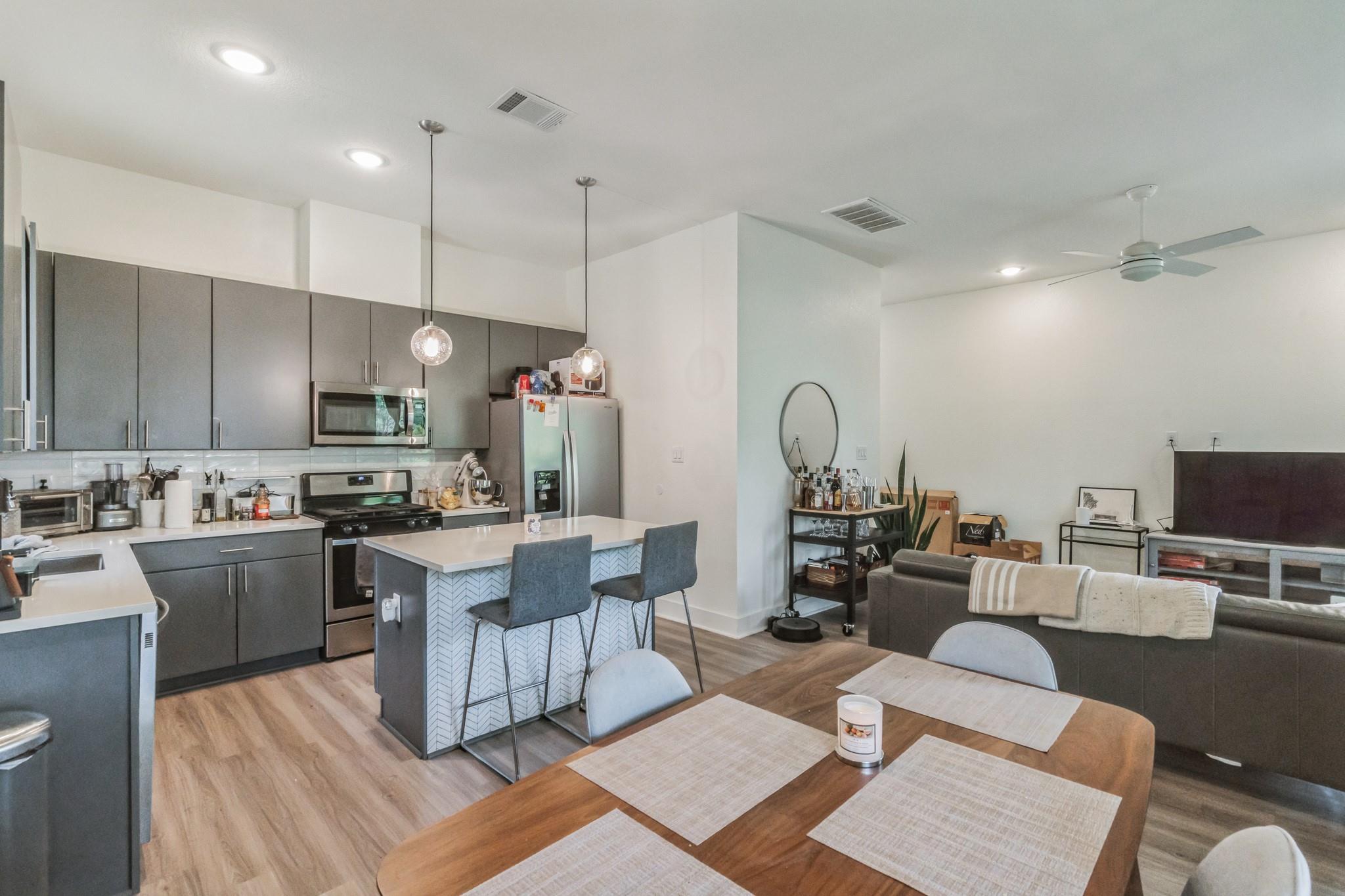 5816 Sutherlin Rd # 15, Austin, TX 78723