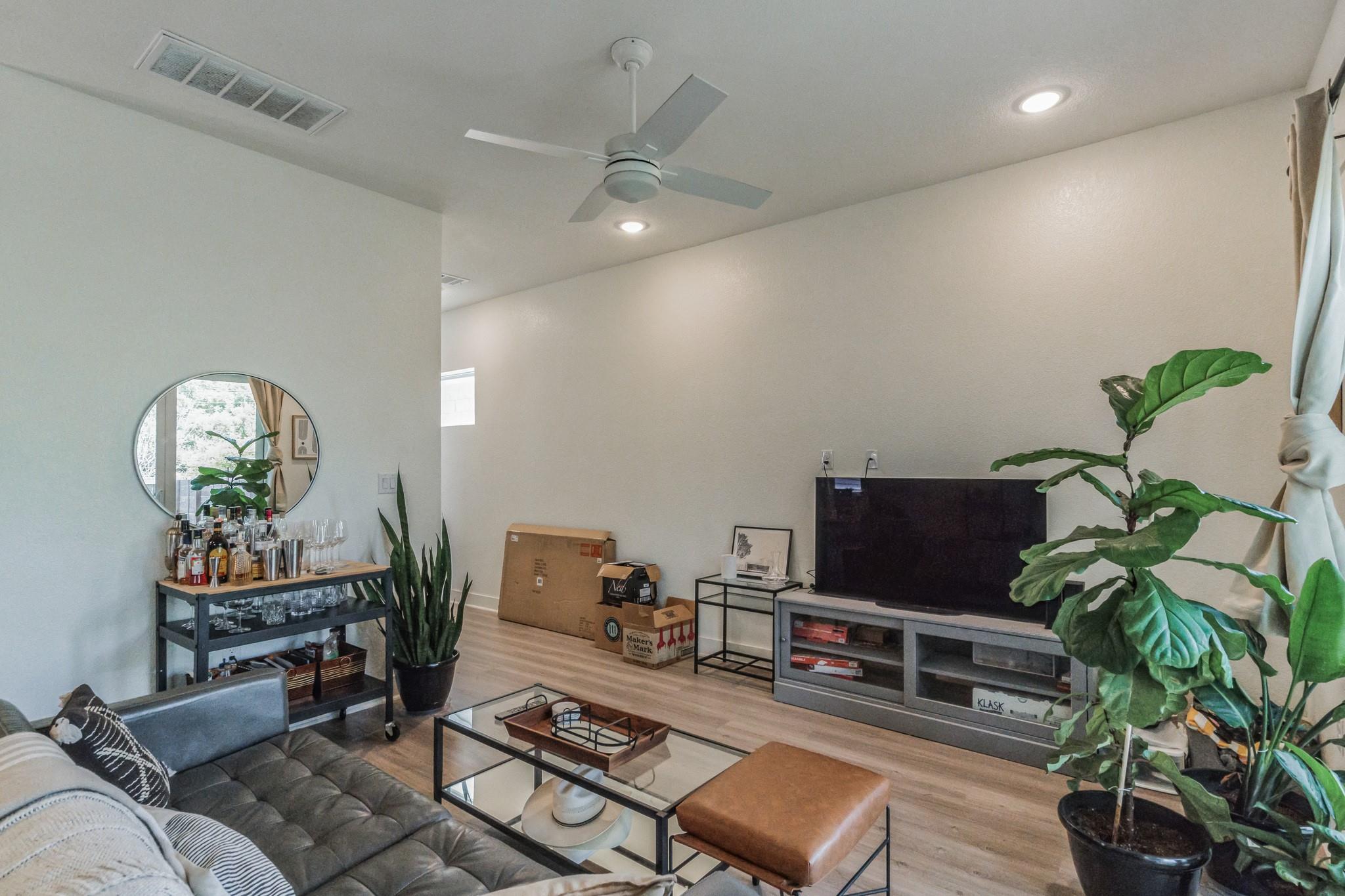 5816 Sutherlin Rd # 15, Austin, TX 78723
