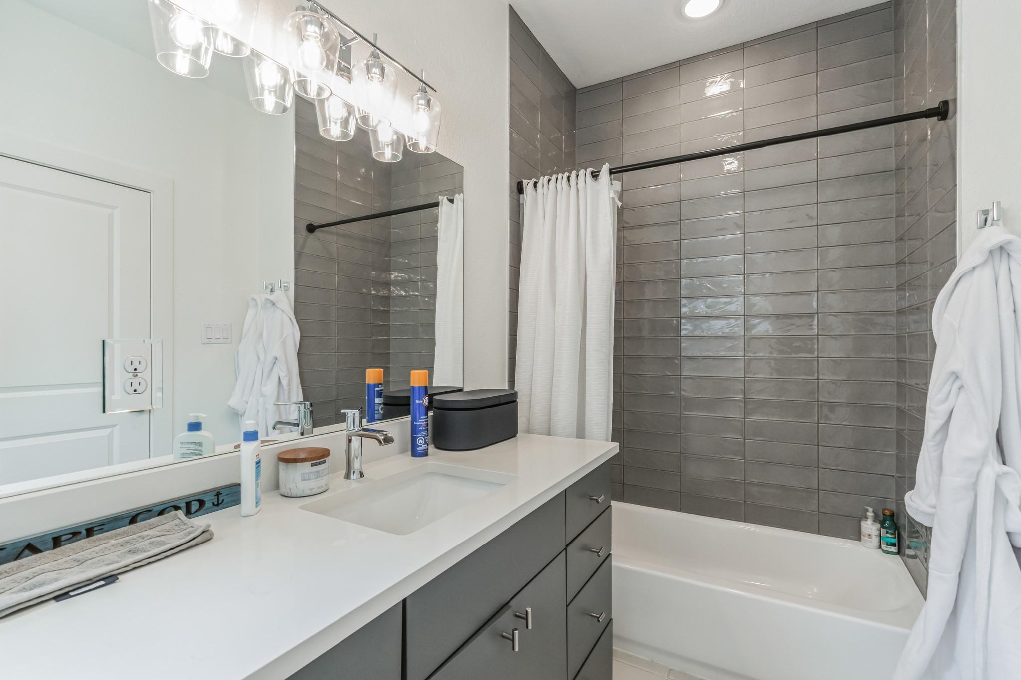 5816 Sutherlin Rd # 15, Austin, TX 78723
