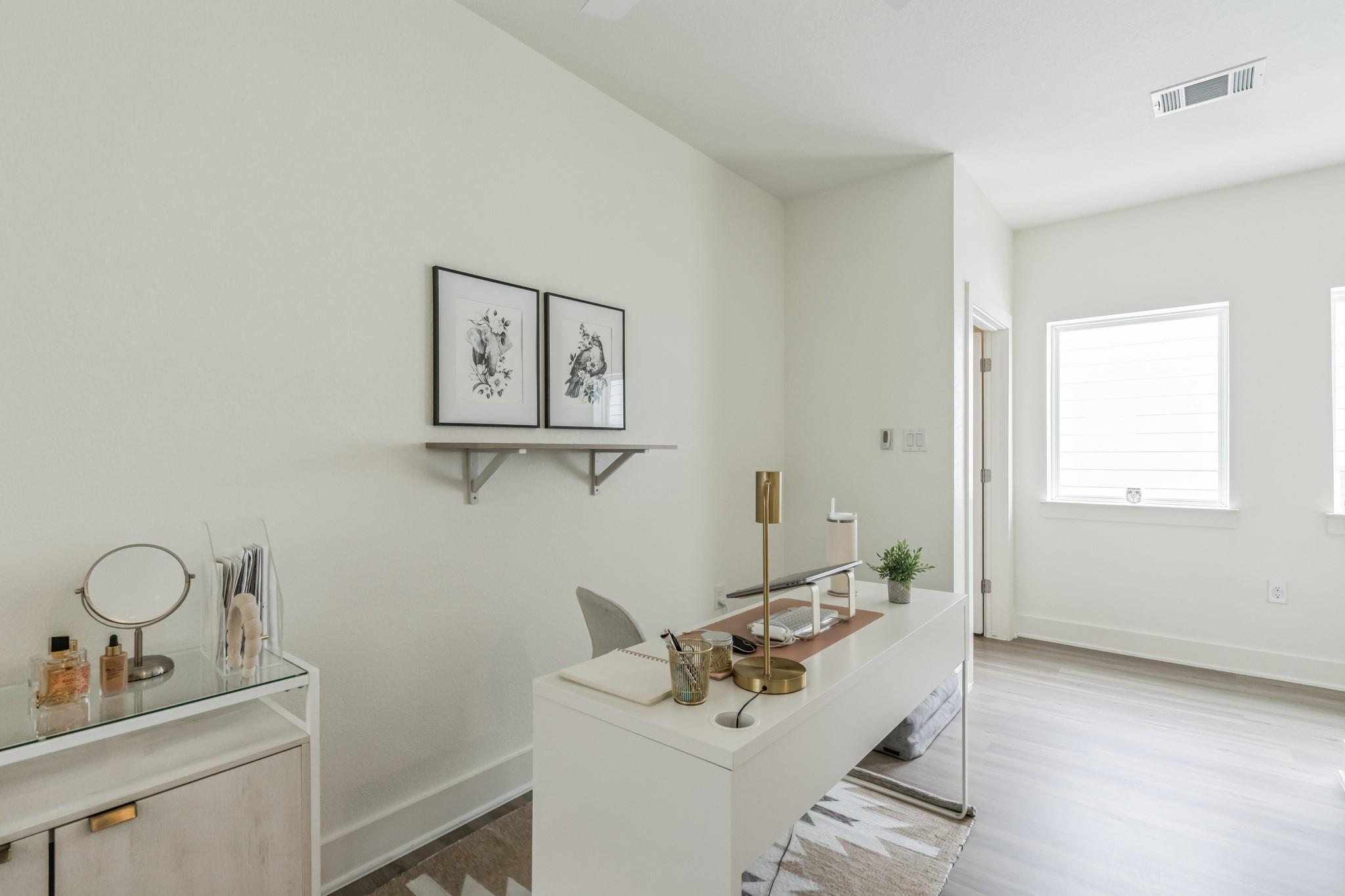 5816 Sutherlin Rd # 15, Austin, TX 78723