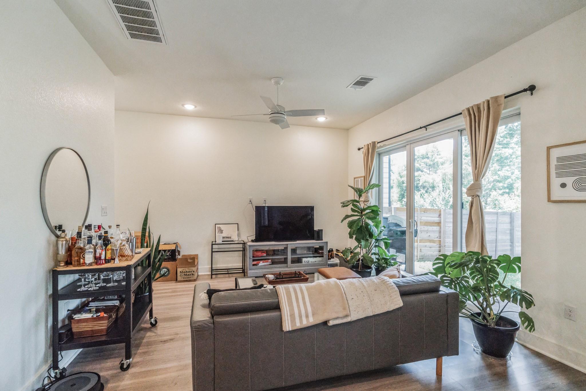 5816 Sutherlin Rd # 15, Austin, TX 78723