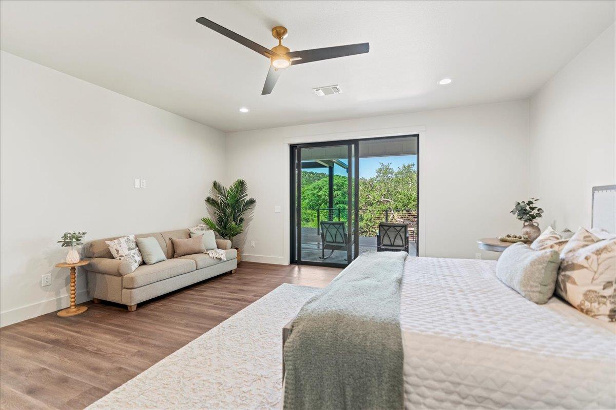 202 Hub Dr, Wimberley, TX 78676