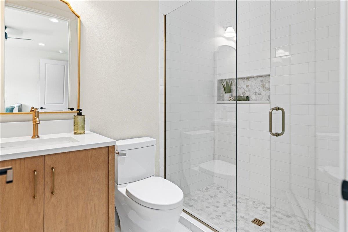 202 Hub Dr, Wimberley, TX 78676