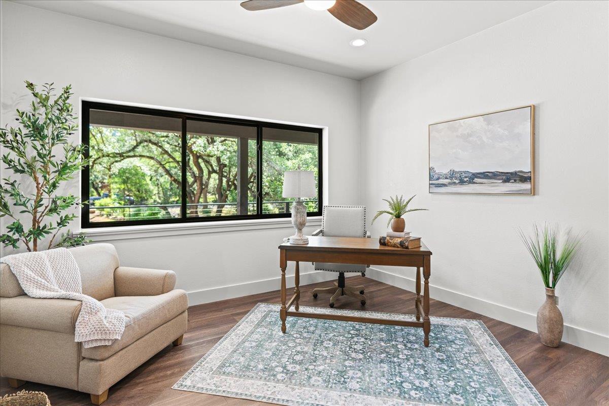 202 Hub Dr, Wimberley, TX 78676