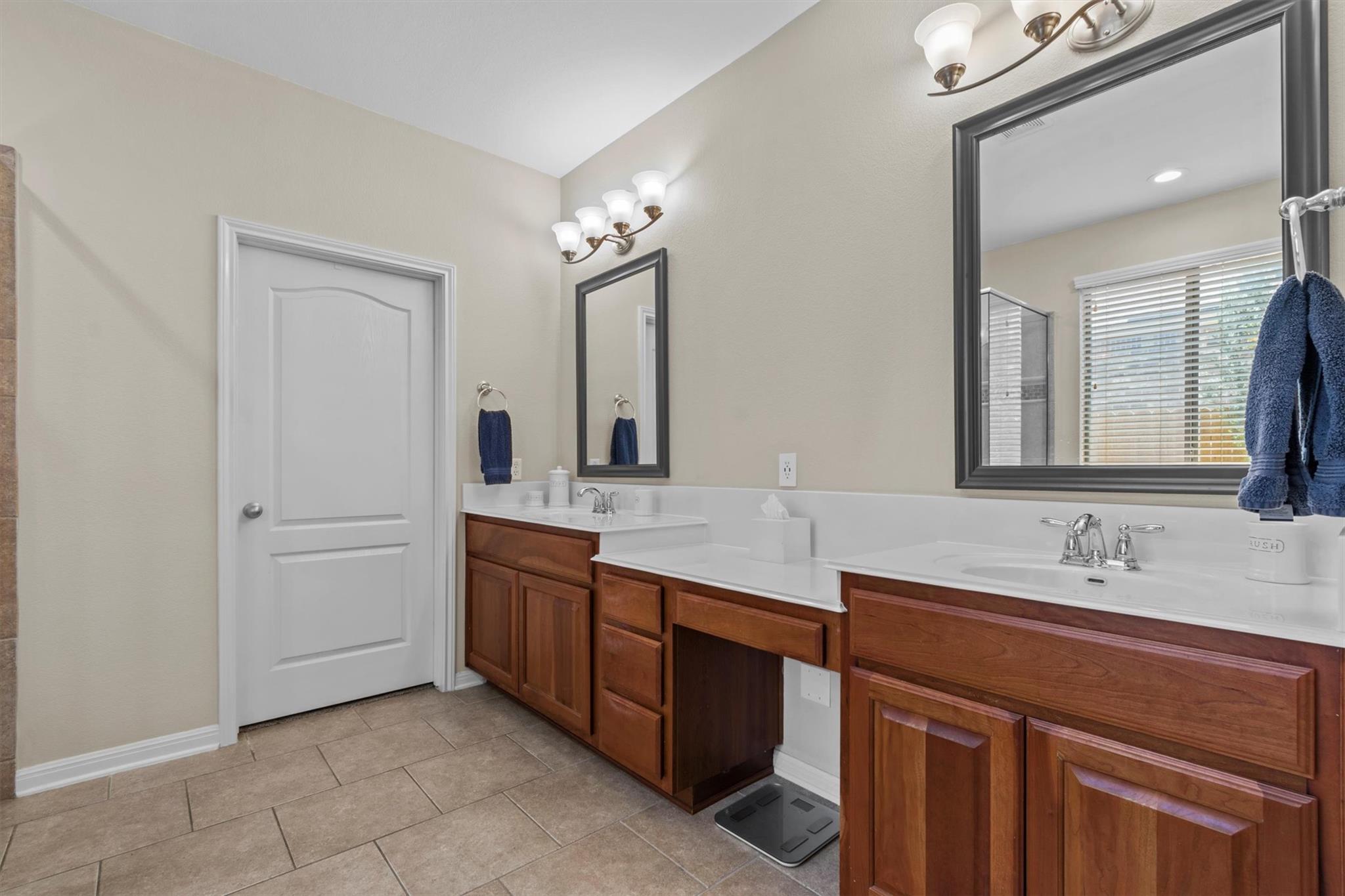 2700 Outlook Ridge Loop, Leander, TX 78641