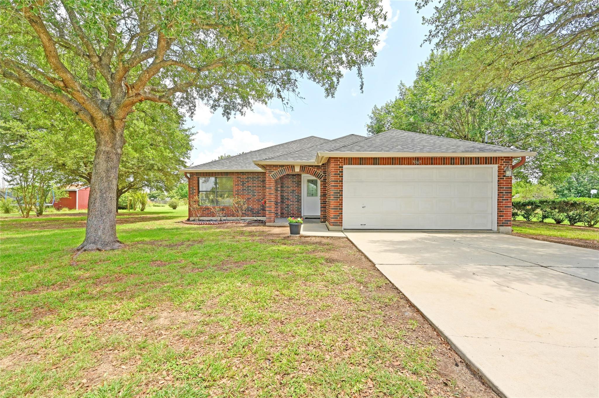 7065 Wheatfield Way, Kyle, TX 78640