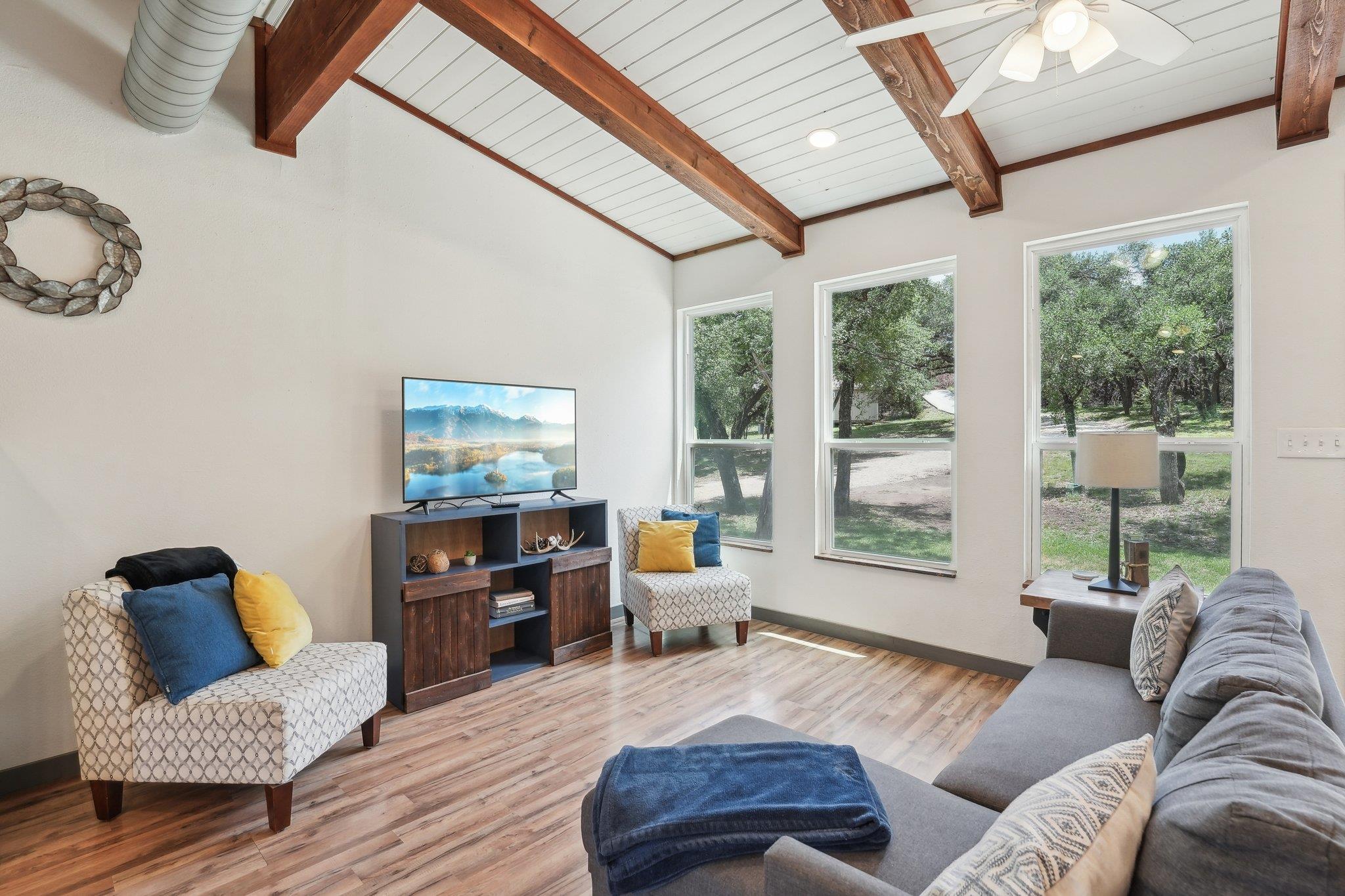 360 Little Barton Dr, Dripping Springs, TX 78620