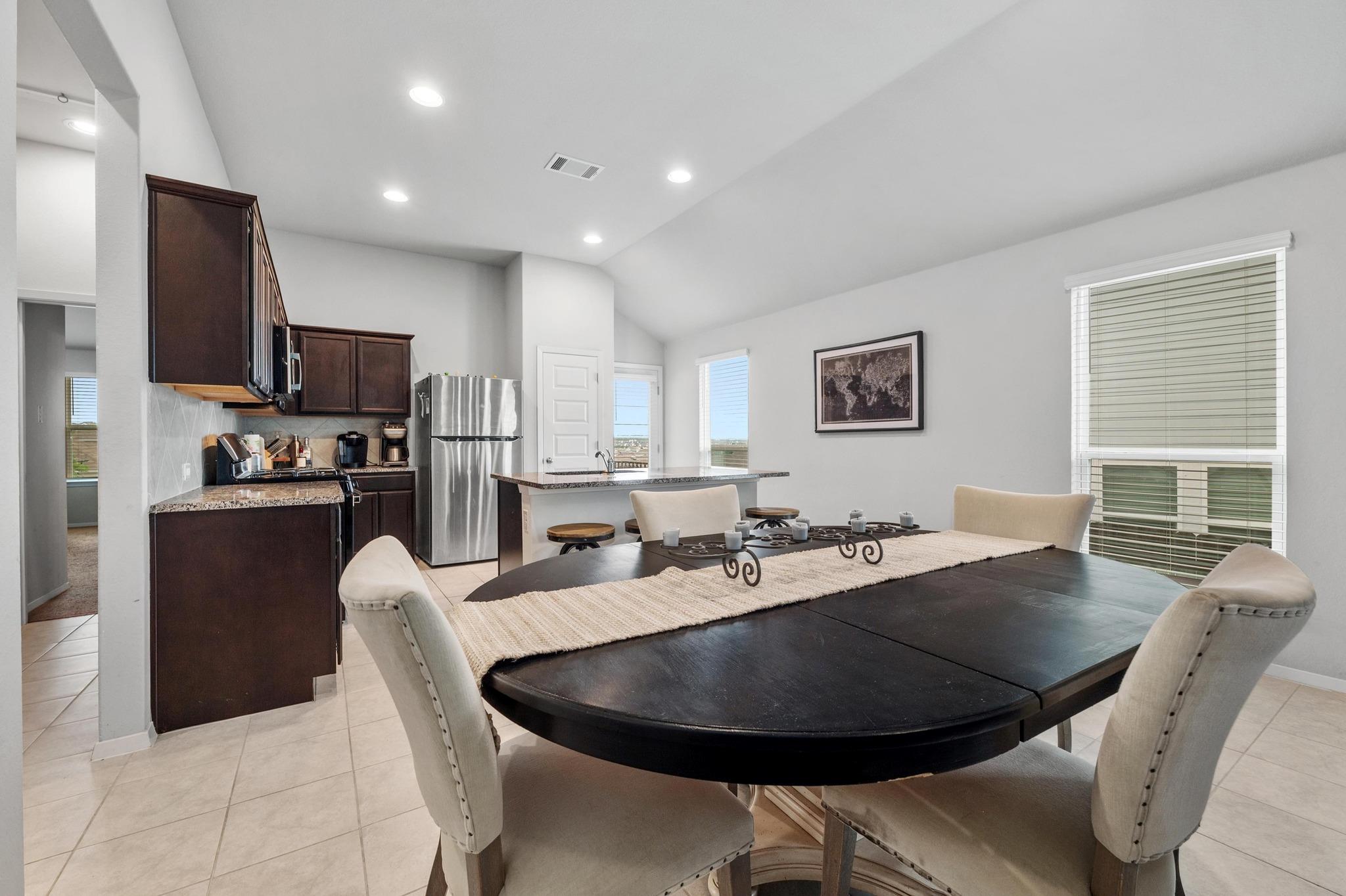 11324 Lago De Garda Dr, Austin, TX 78747