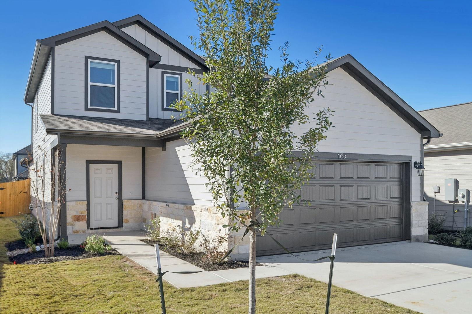 163 Two Bits Ln, Elgin, TX 78621