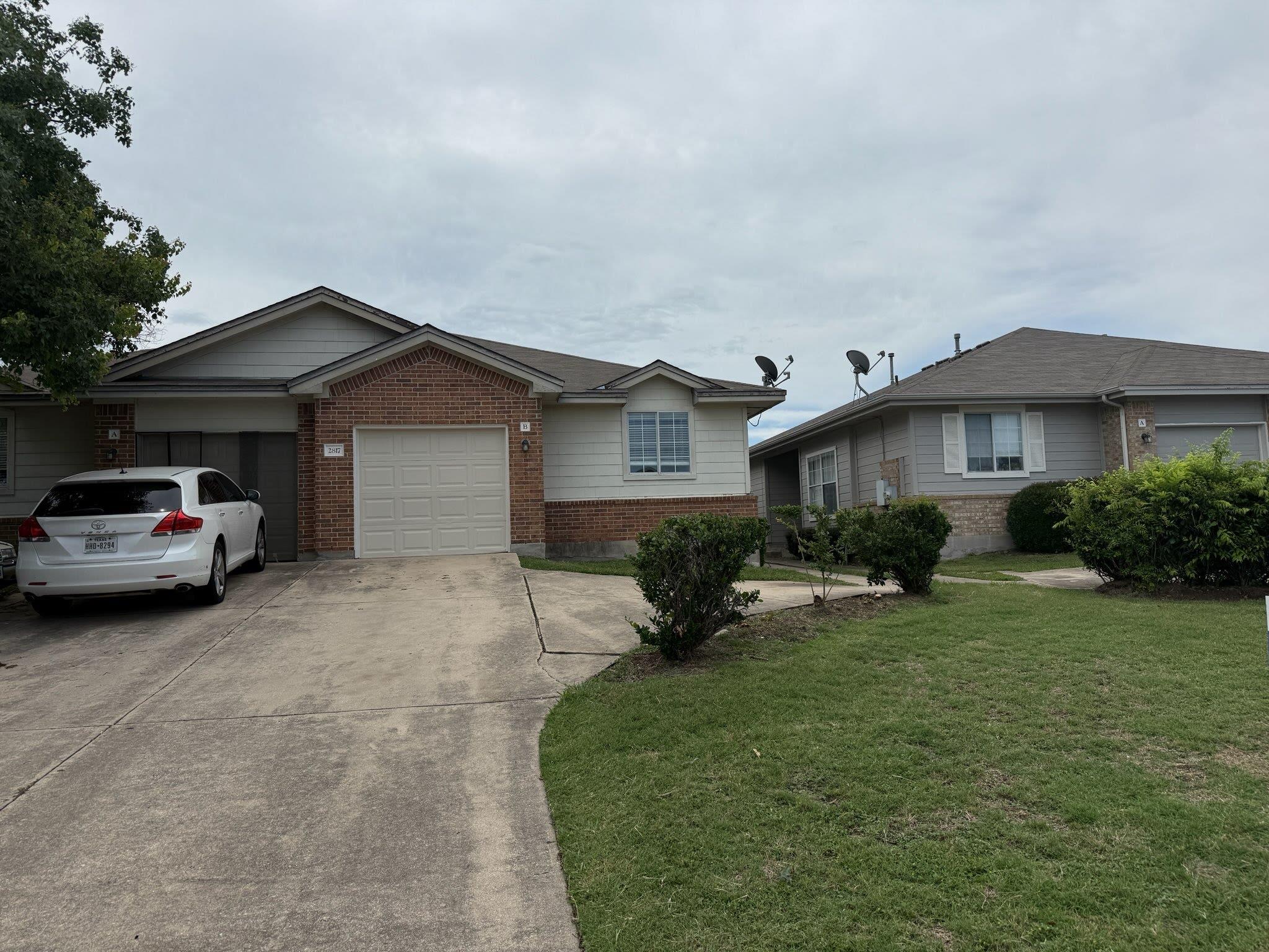 2817 Southampton Way # B, Round Rock, TX 78664