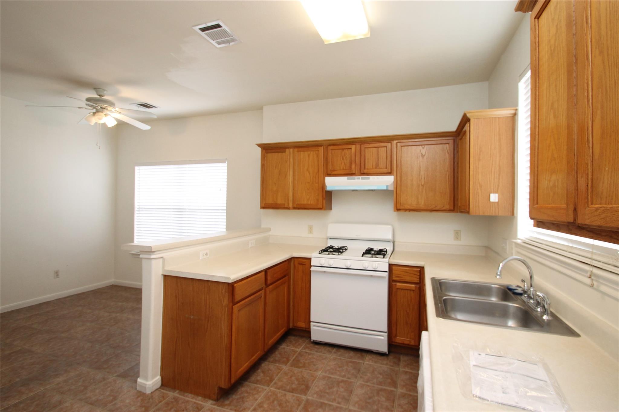 2817 Southampton Way # B, Round Rock, TX 78664