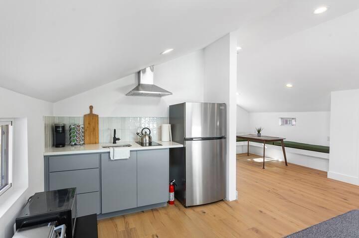 6516 Berkman Dr, Austin, TX 78723