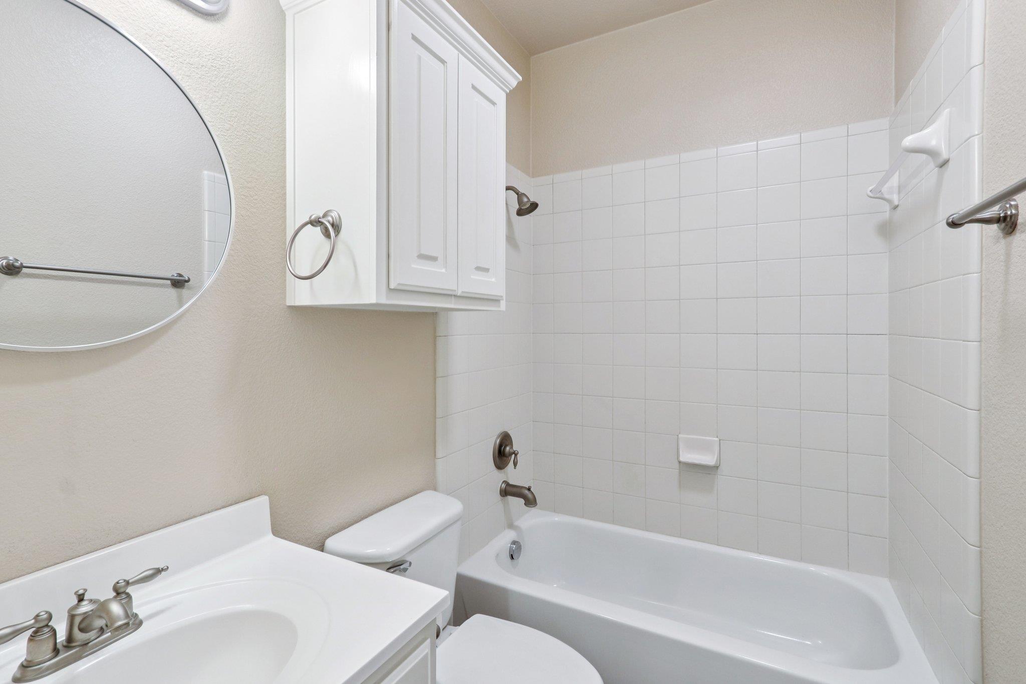 816 Drifting Wind Run, Dripping Springs, TX 78620