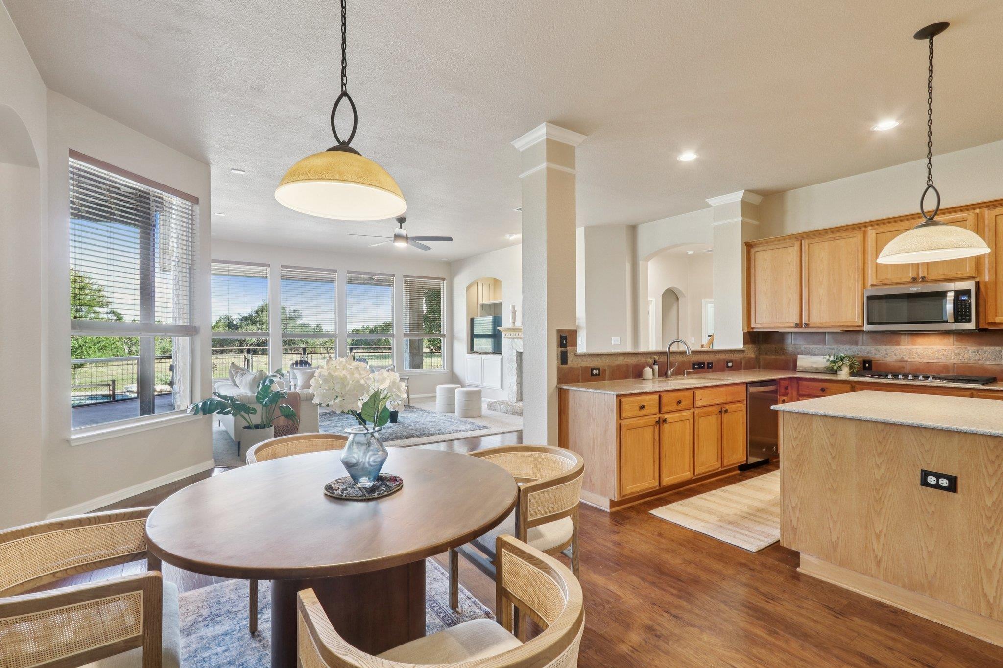 816 Drifting Wind Run, Dripping Springs, TX 78620