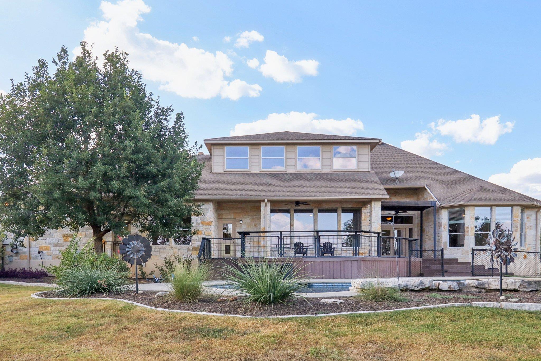 816 Drifting Wind Run, Dripping Springs, TX 78620