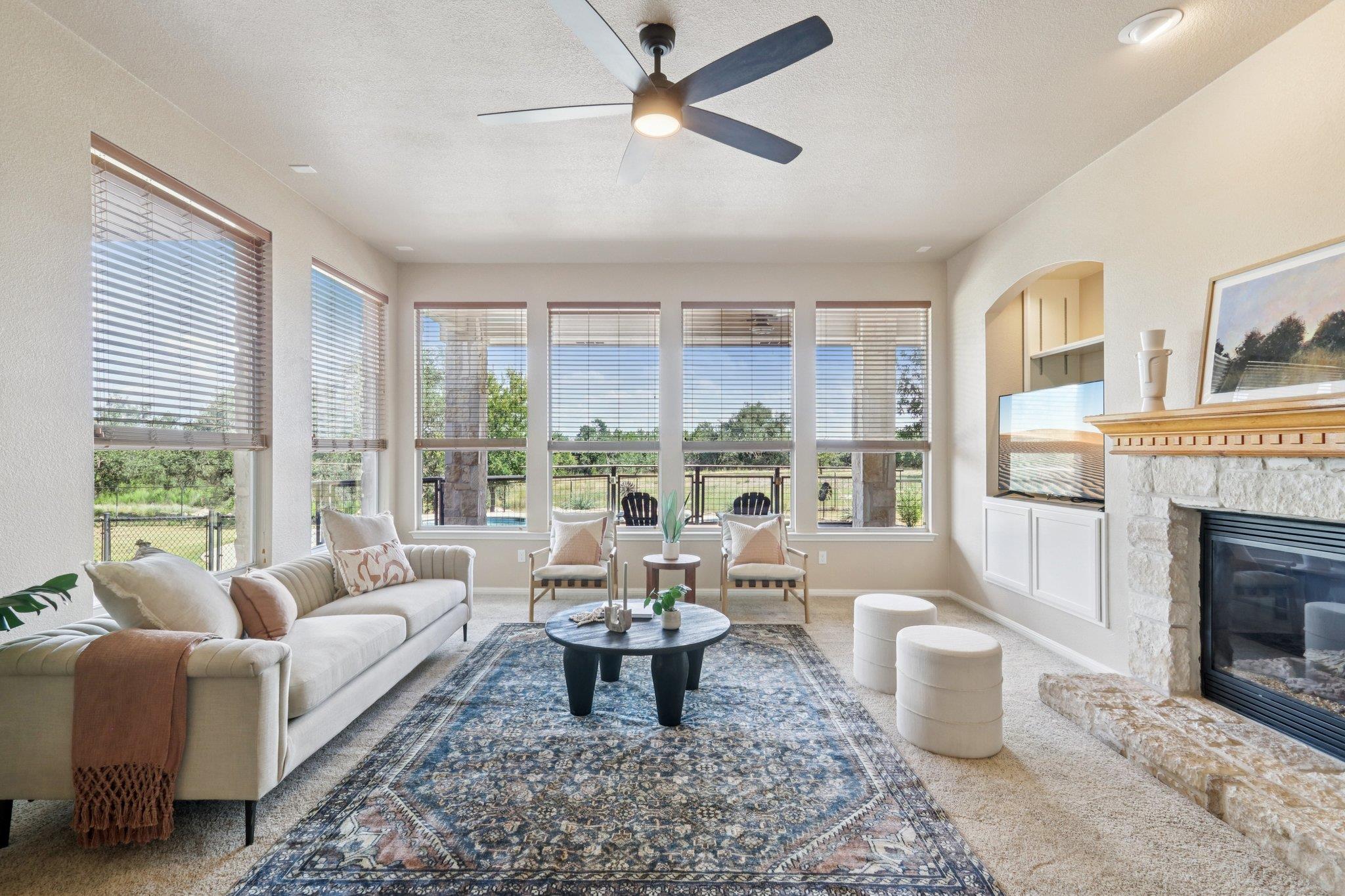 816 Drifting Wind Run, Dripping Springs, TX 78620