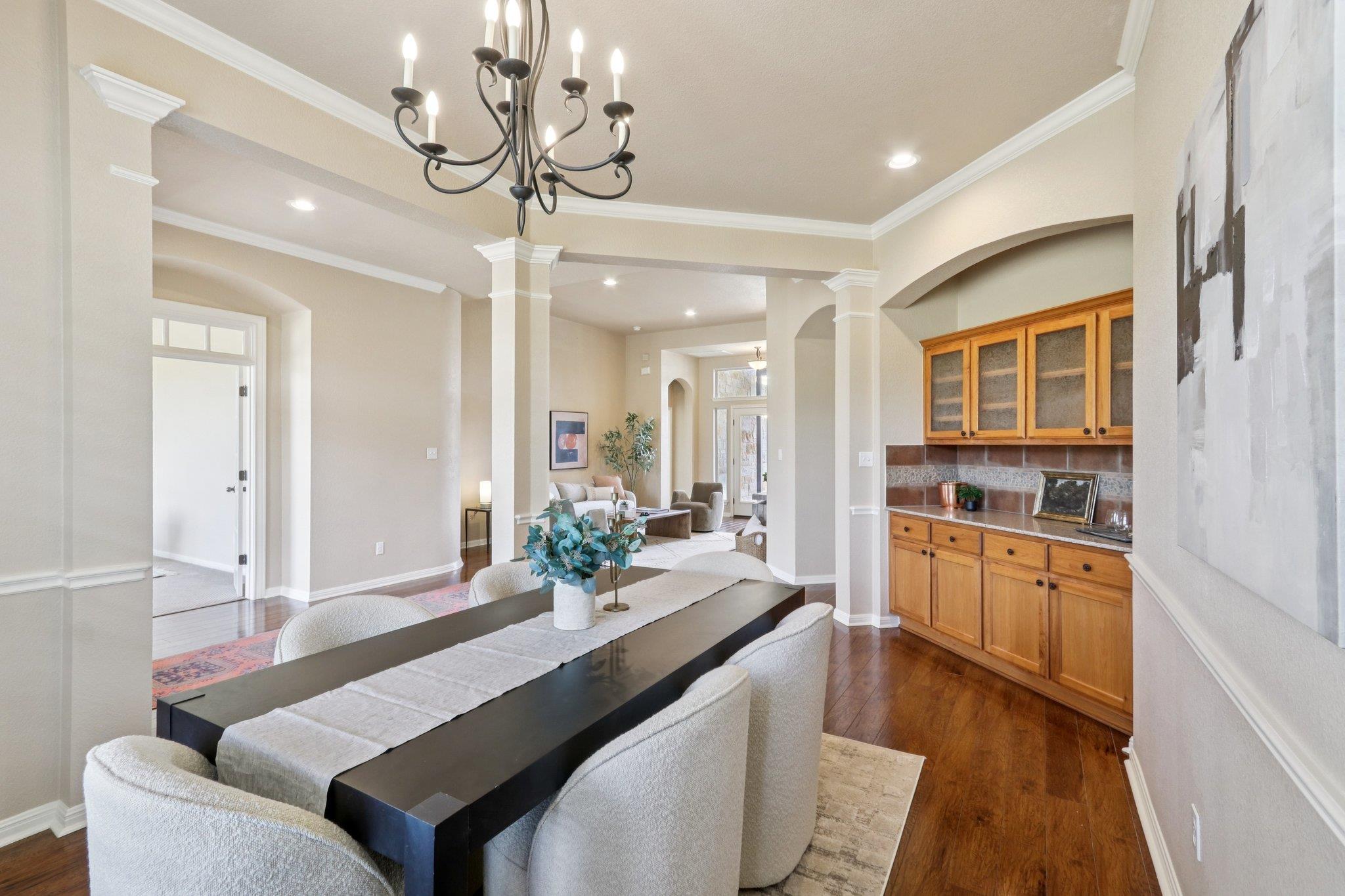 816 Drifting Wind Run, Dripping Springs, TX 78620