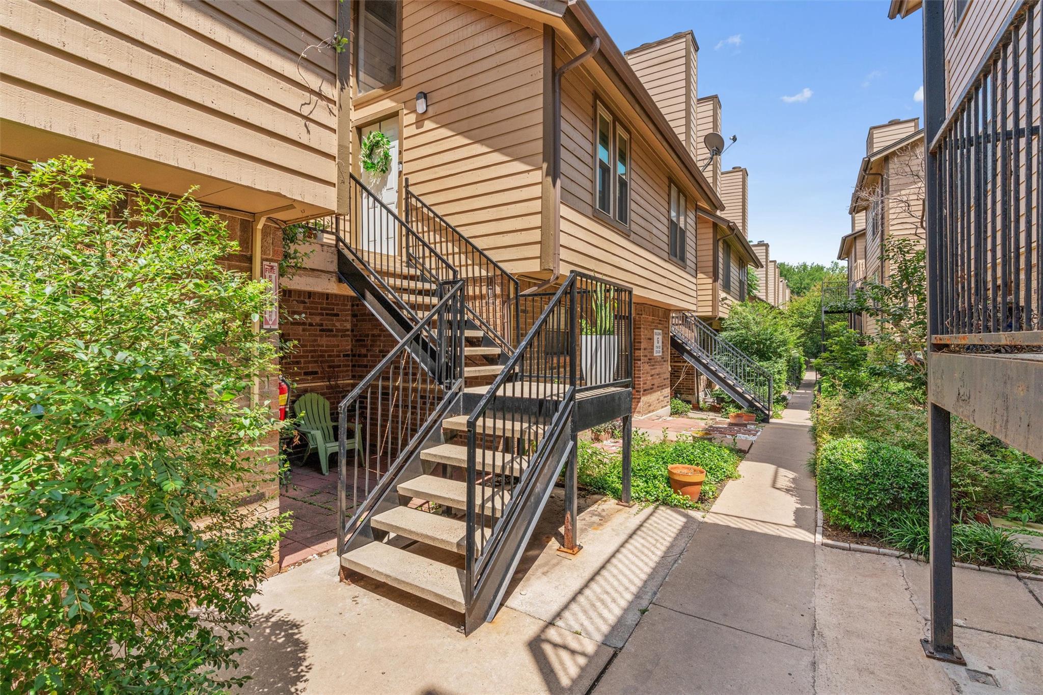 5608 Cougar Dr # 226, Austin, TX 78745