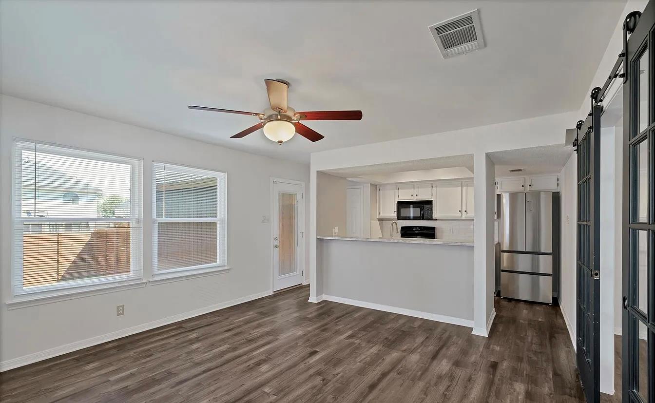 1709 Greenlawn Blvd, Round Rock, TX 78664
