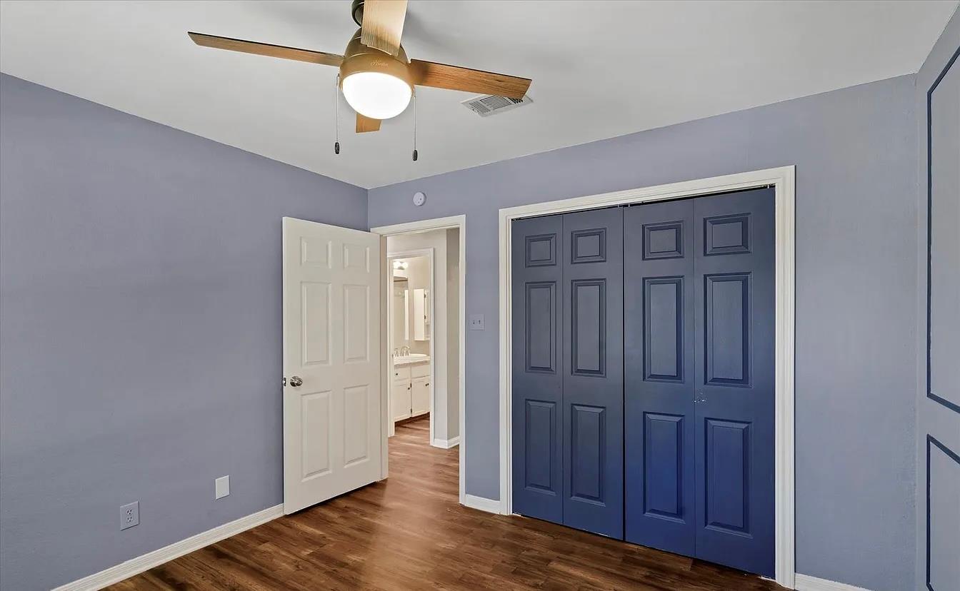 1709 Greenlawn Blvd, Round Rock, TX 78664