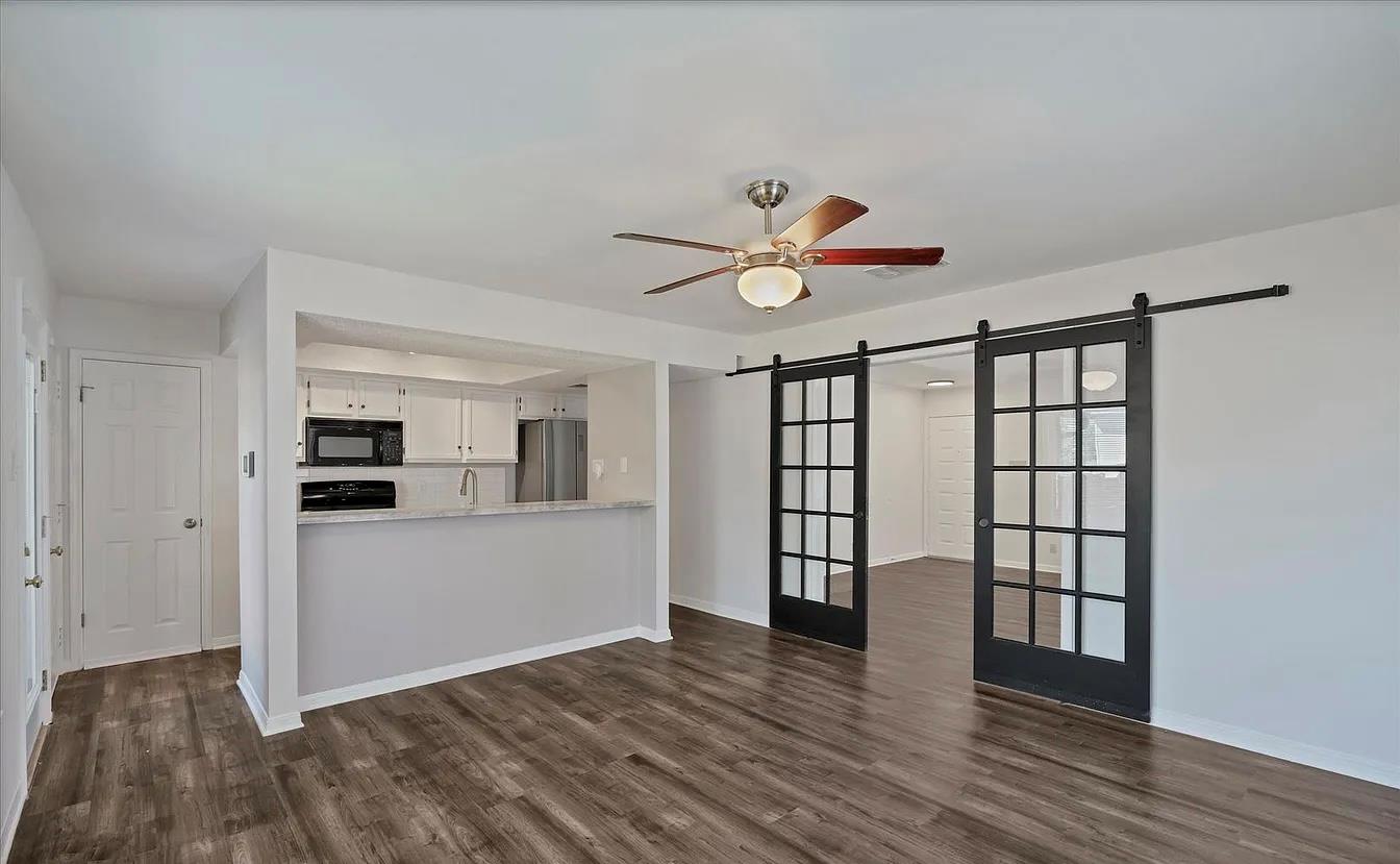 1709 Greenlawn Blvd, Round Rock, TX 78664