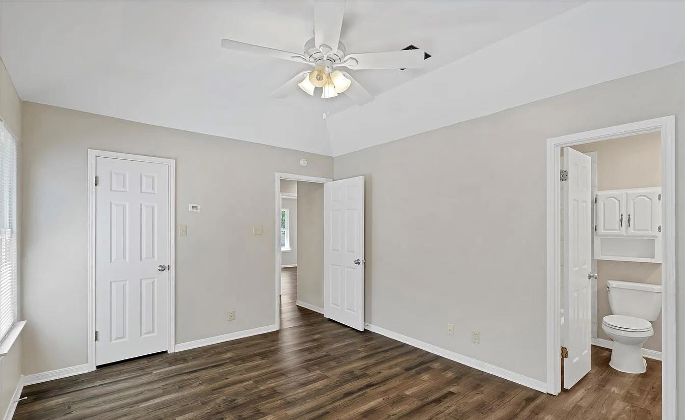 1709 Greenlawn Blvd, Round Rock, TX 78664