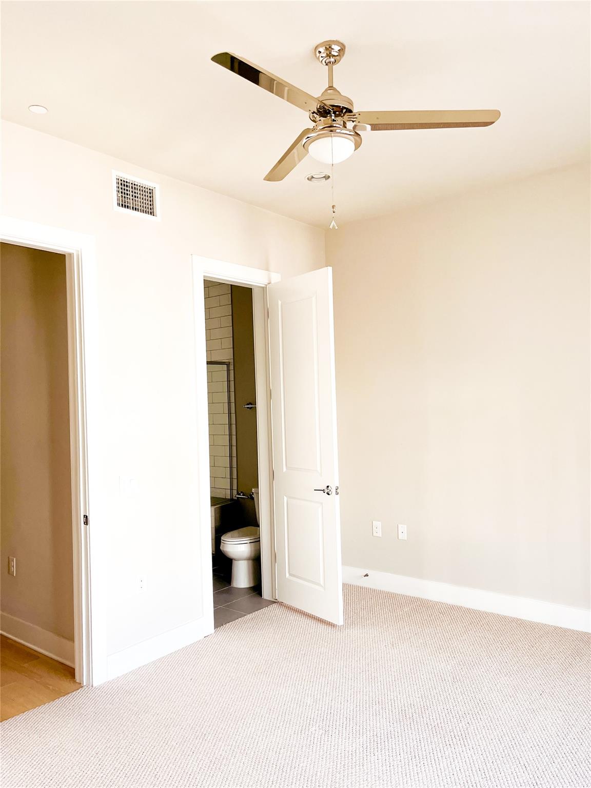 1411 Town Creek Dr # 10, Austin, TX 78741