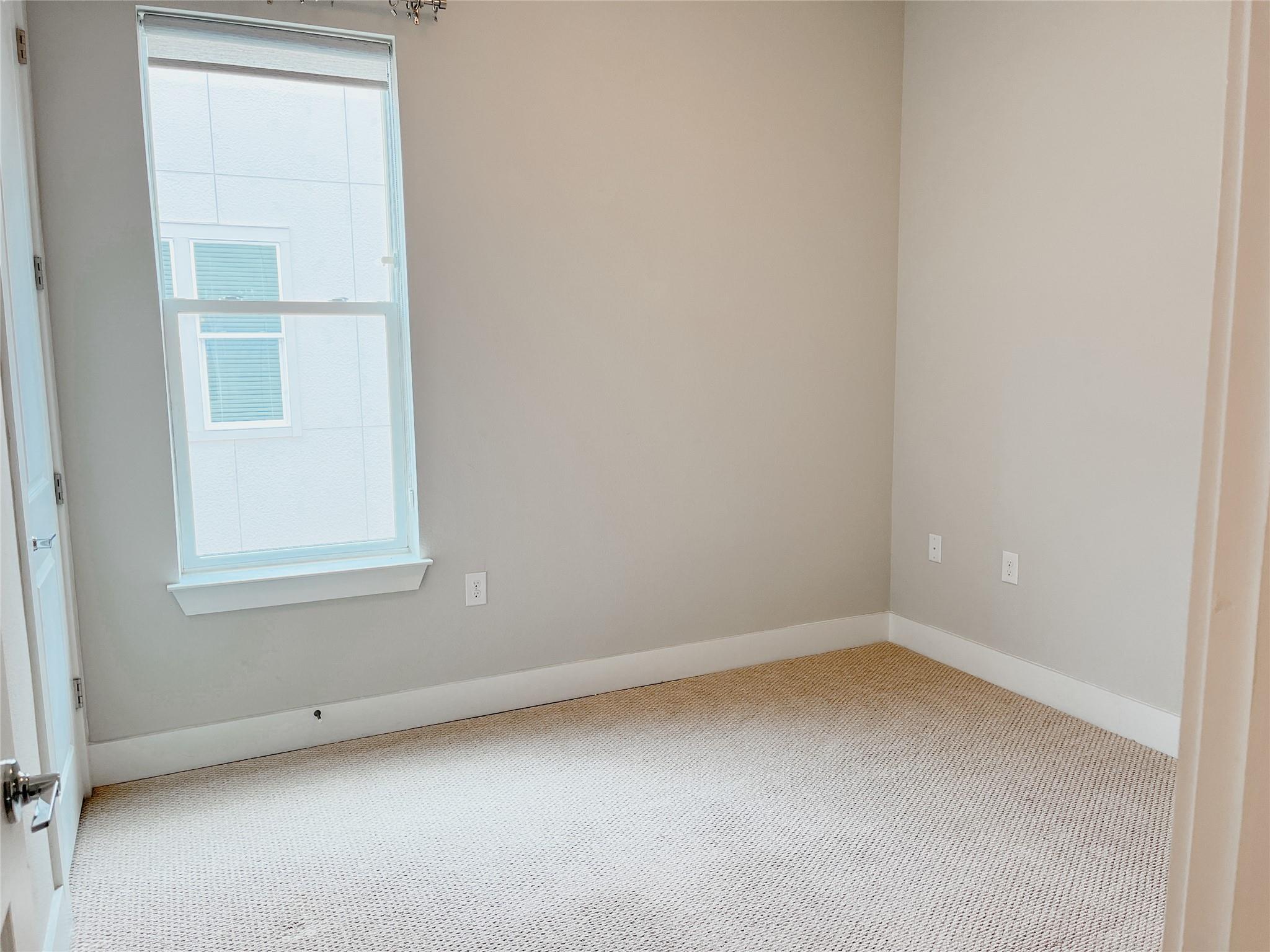 1411 Town Creek Dr # 10, Austin, TX 78741