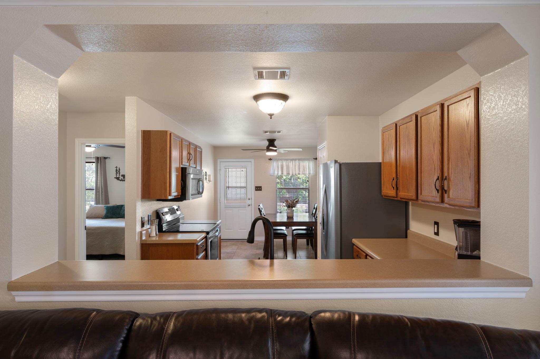 205 Banner Ave, Leander, TX 78641