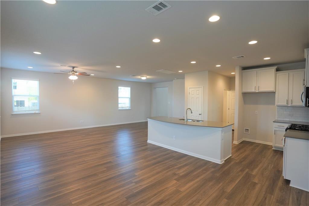 12110 Tolson Dr, Manor, TX 78653