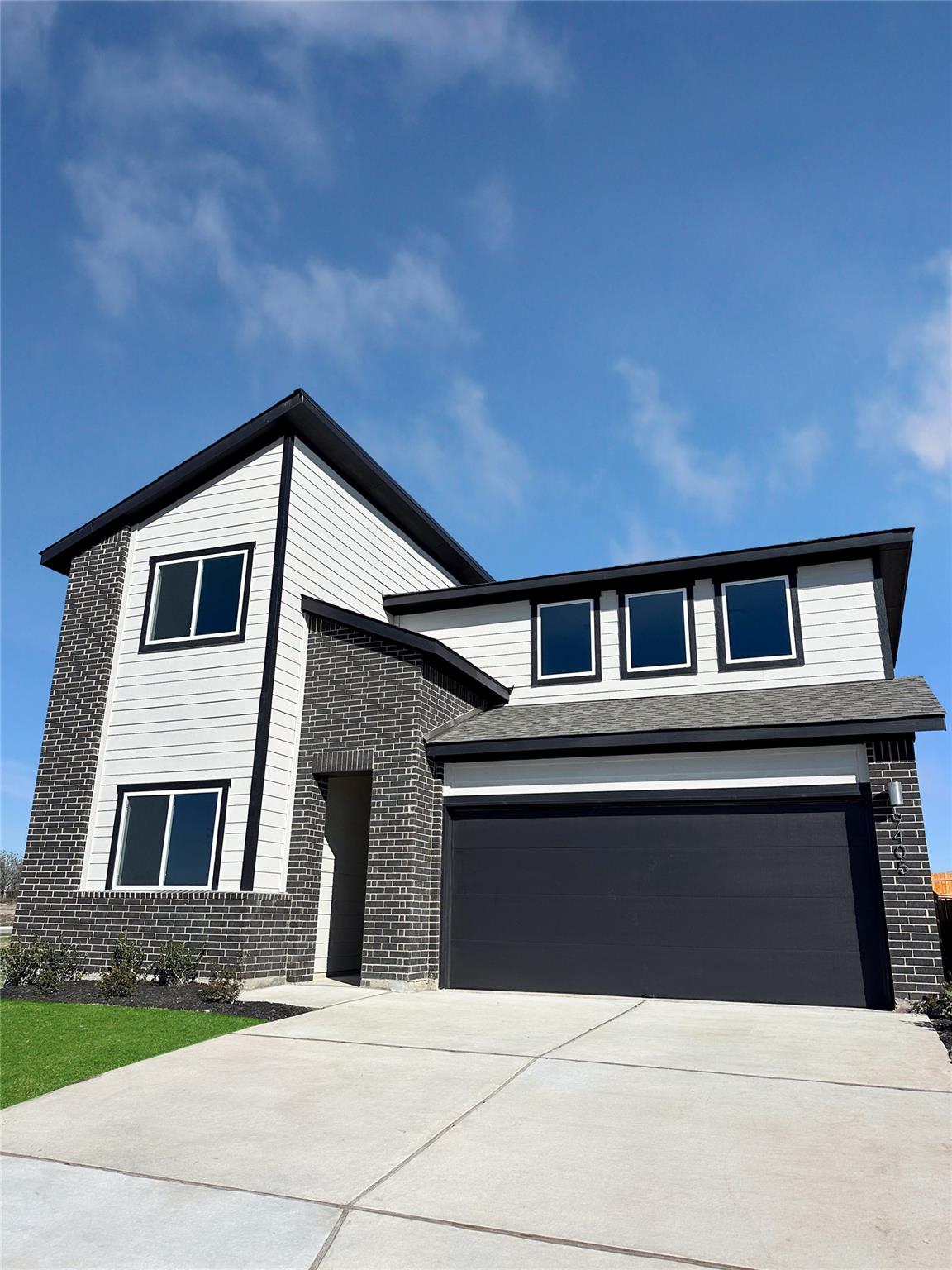 9709 Oxbow Strap Dr, Austin, TX 78724