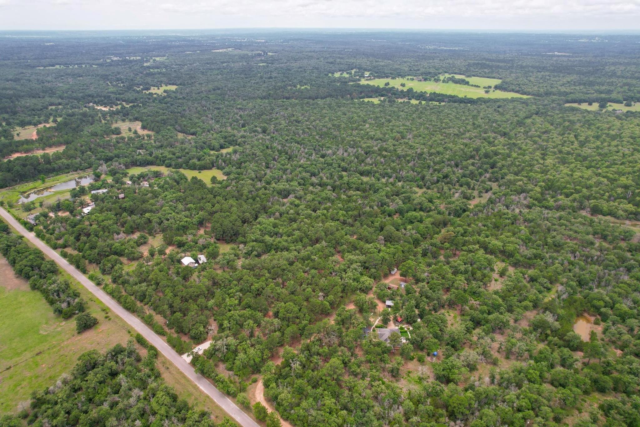 492 S Old Potato Rd, Paige, TX 78659