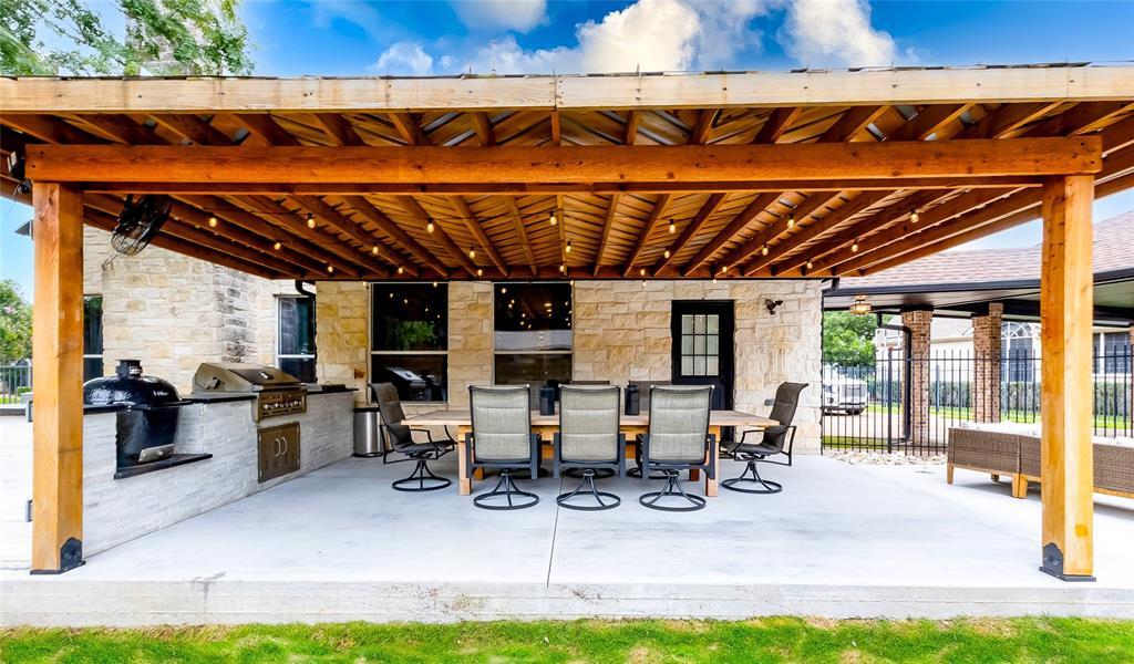 104 Hazeltine Dr, Georgetown, TX 78628