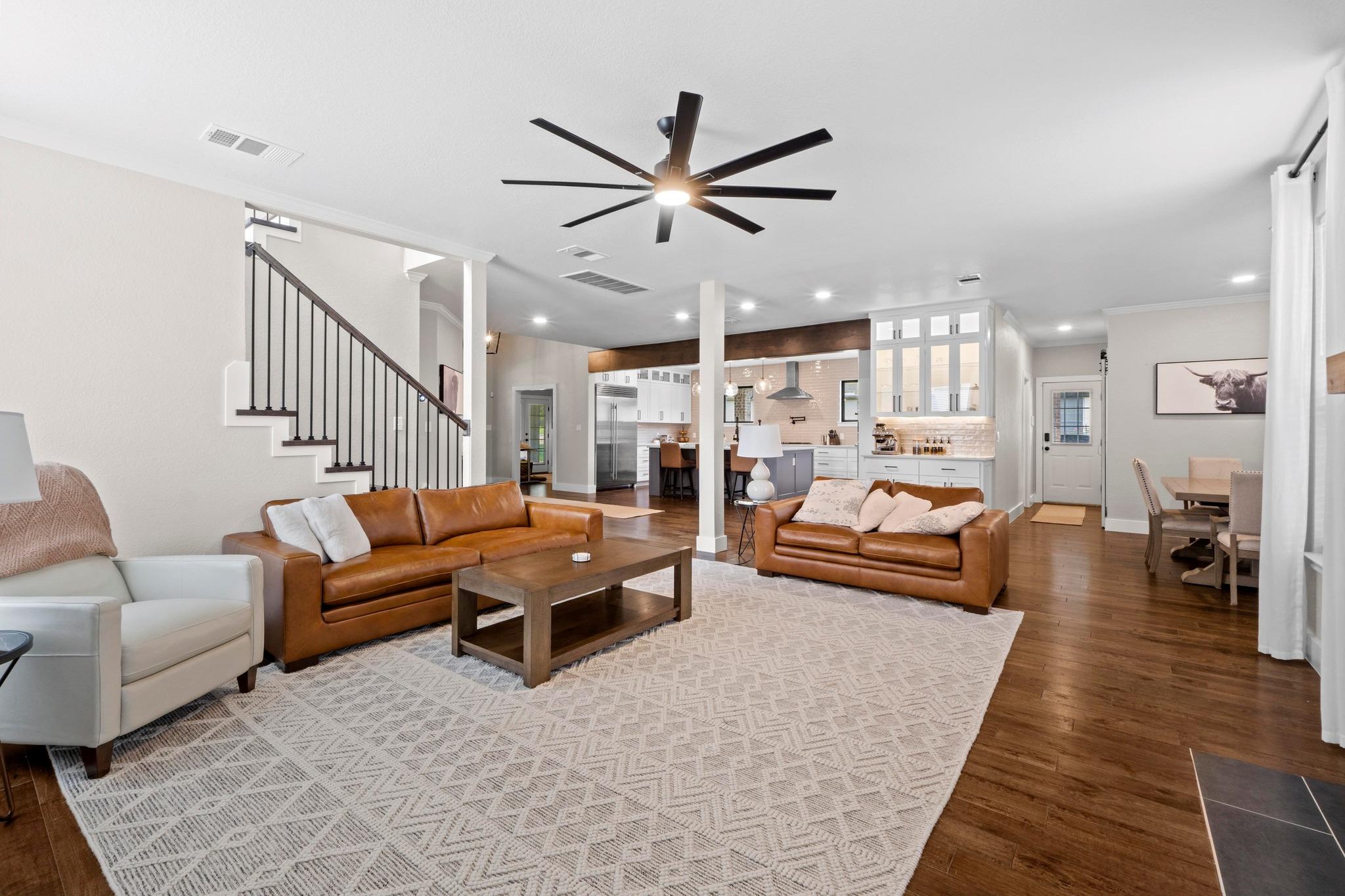 104 Hazeltine Dr, Georgetown, TX 78628