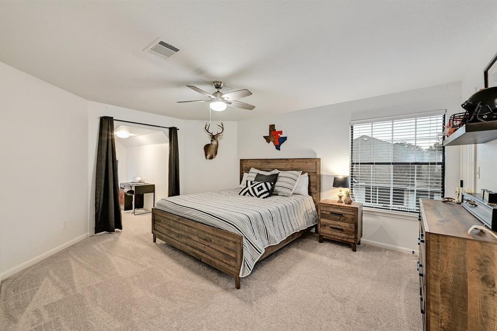 104 Hazeltine Dr, Georgetown, TX 78628