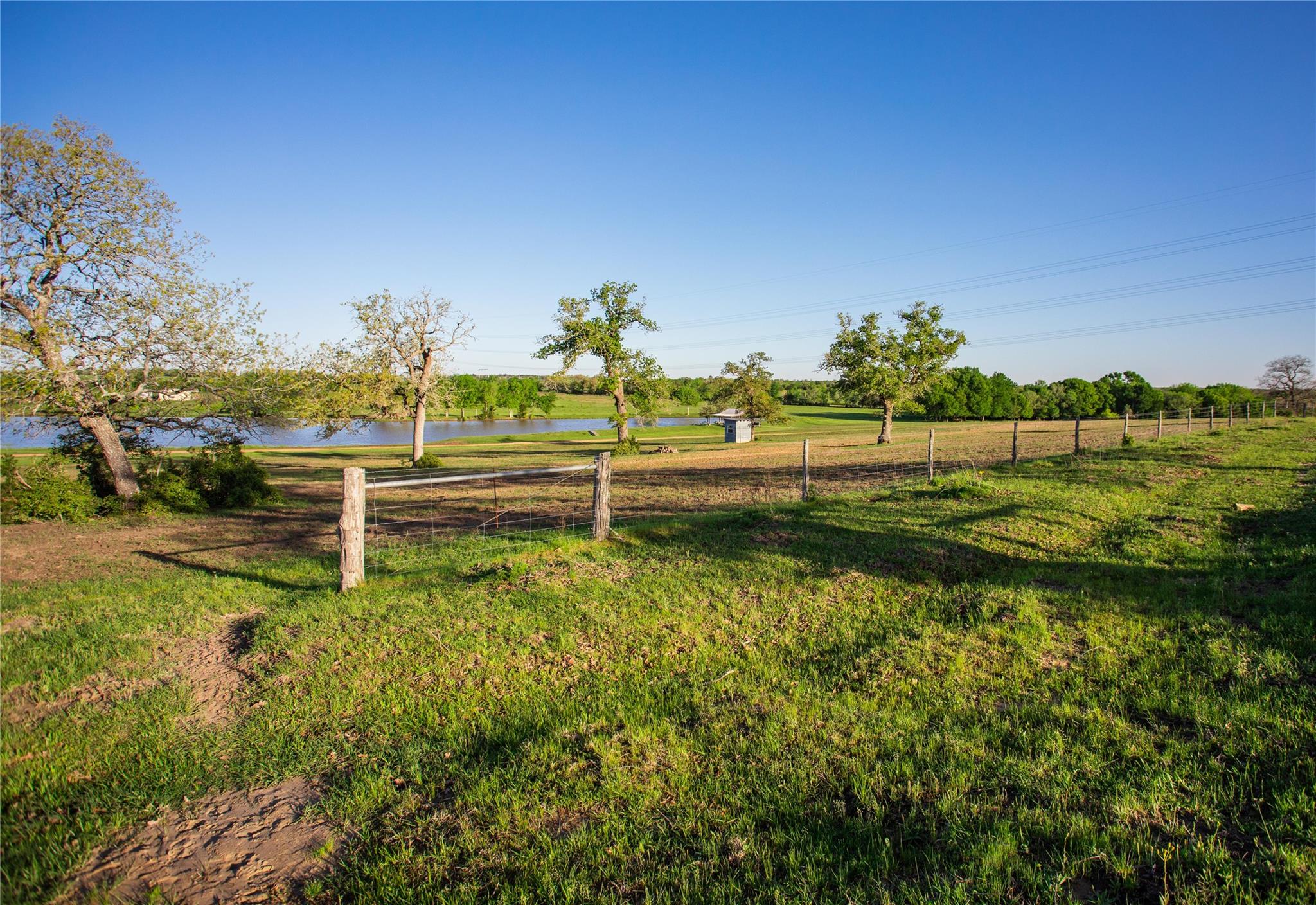 278 Cstern Rd, Rosanky, TX 78953