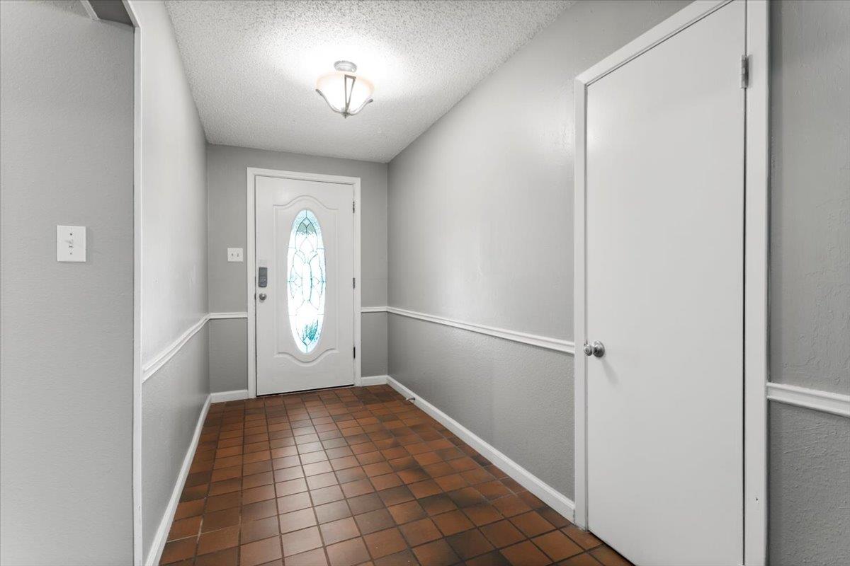 12103 Wycliff Ln, Austin, TX 78727