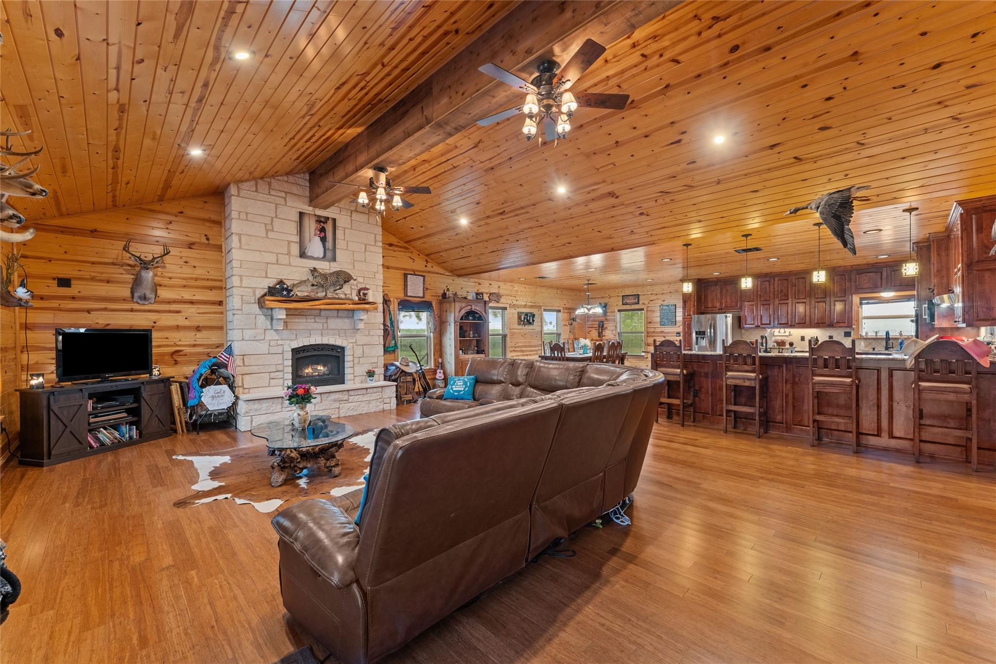 2951 County Road 360, Bartlett, TX 76511