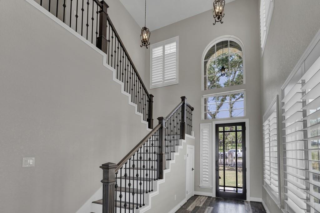 174 Edge Hill Dr, Canyon Lake, TX 78133