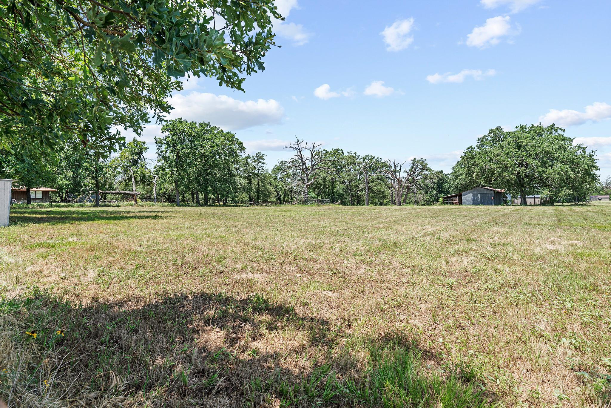 227 County Road 303B, Rockdale, TX 76567