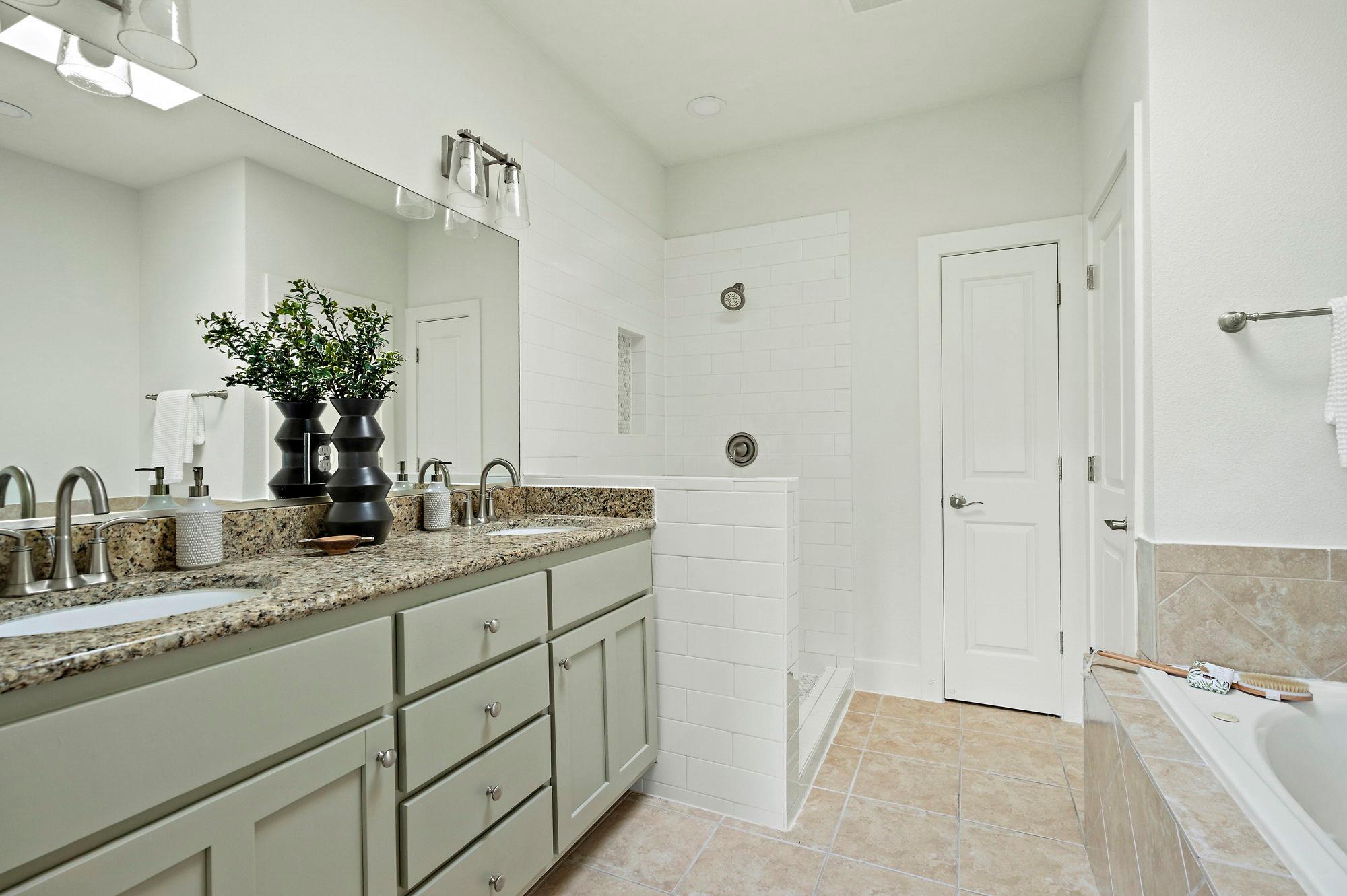 4048 Berkman Dr, Austin, TX 78723