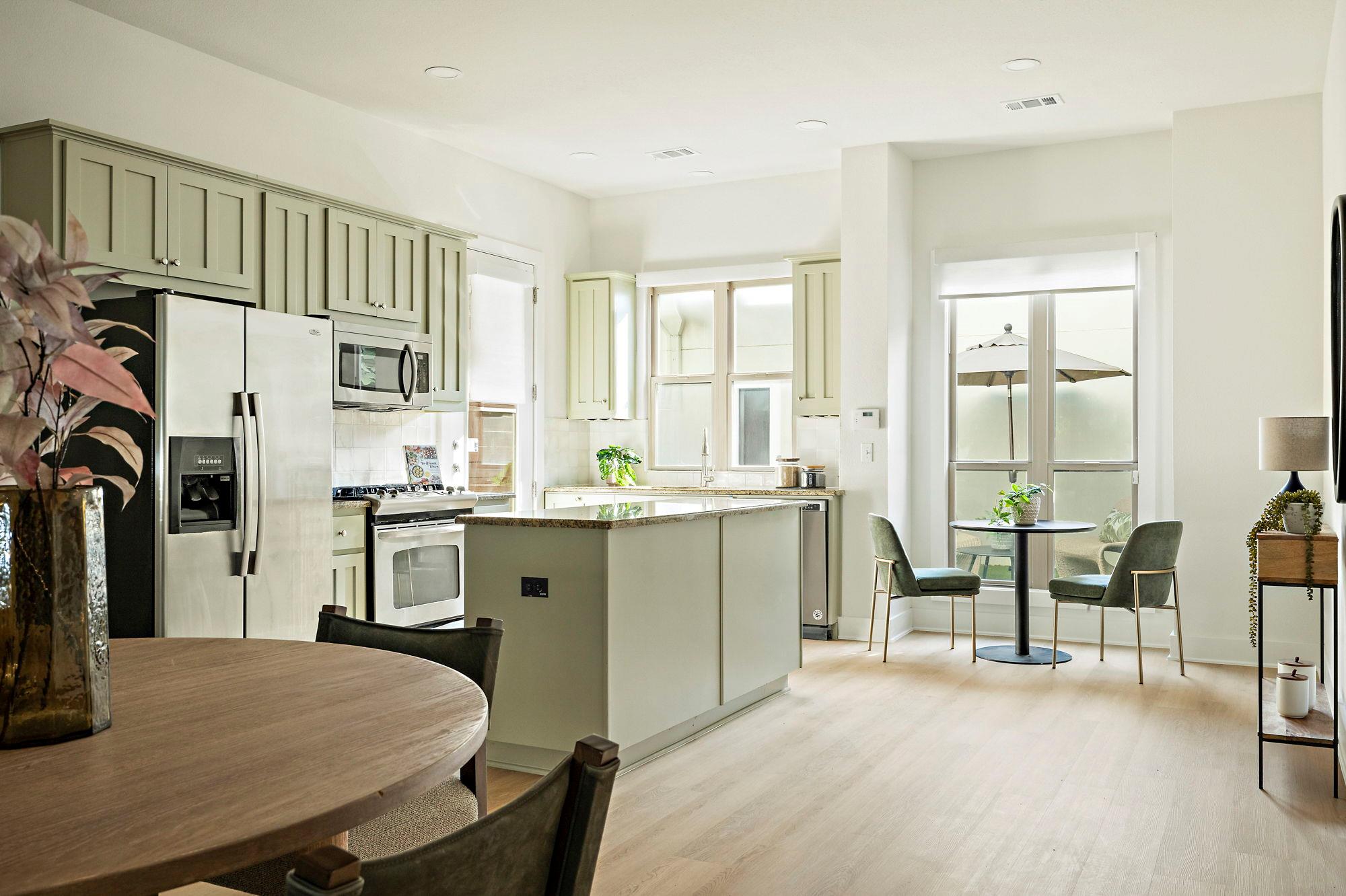 4048 Berkman Dr, Austin, TX 78723