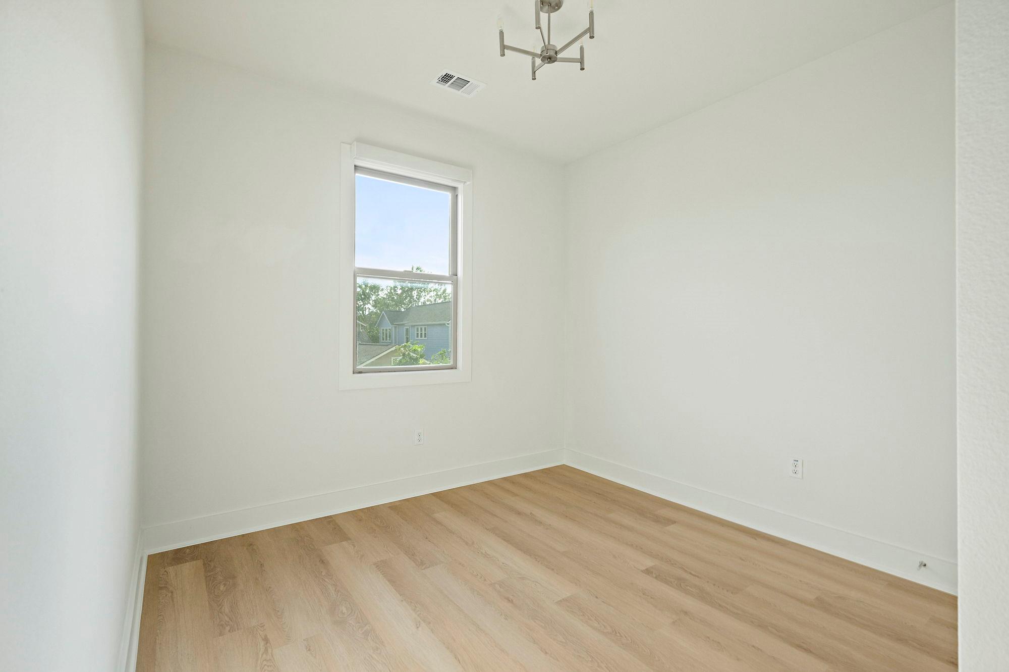 4048 Berkman Dr, Austin, TX 78723