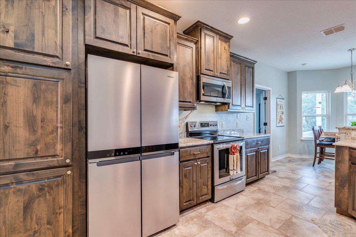 1033 Castleway Rd, New Braunfels, TX 78132