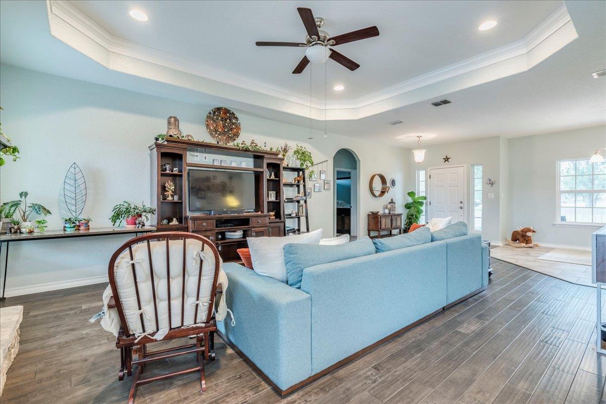 1033 Castleway Rd, New Braunfels, TX 78132